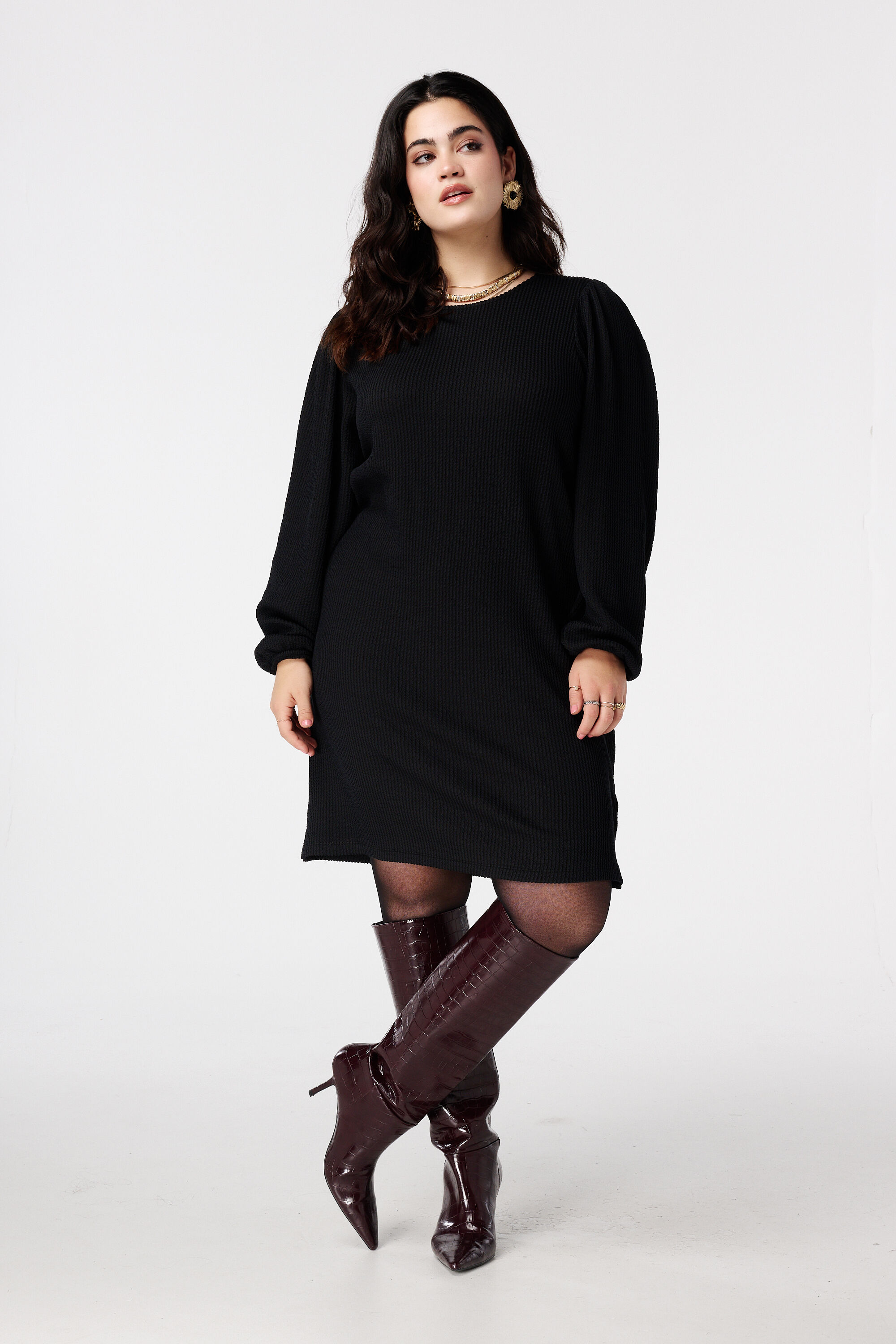 Vestido recto con manga abullonada