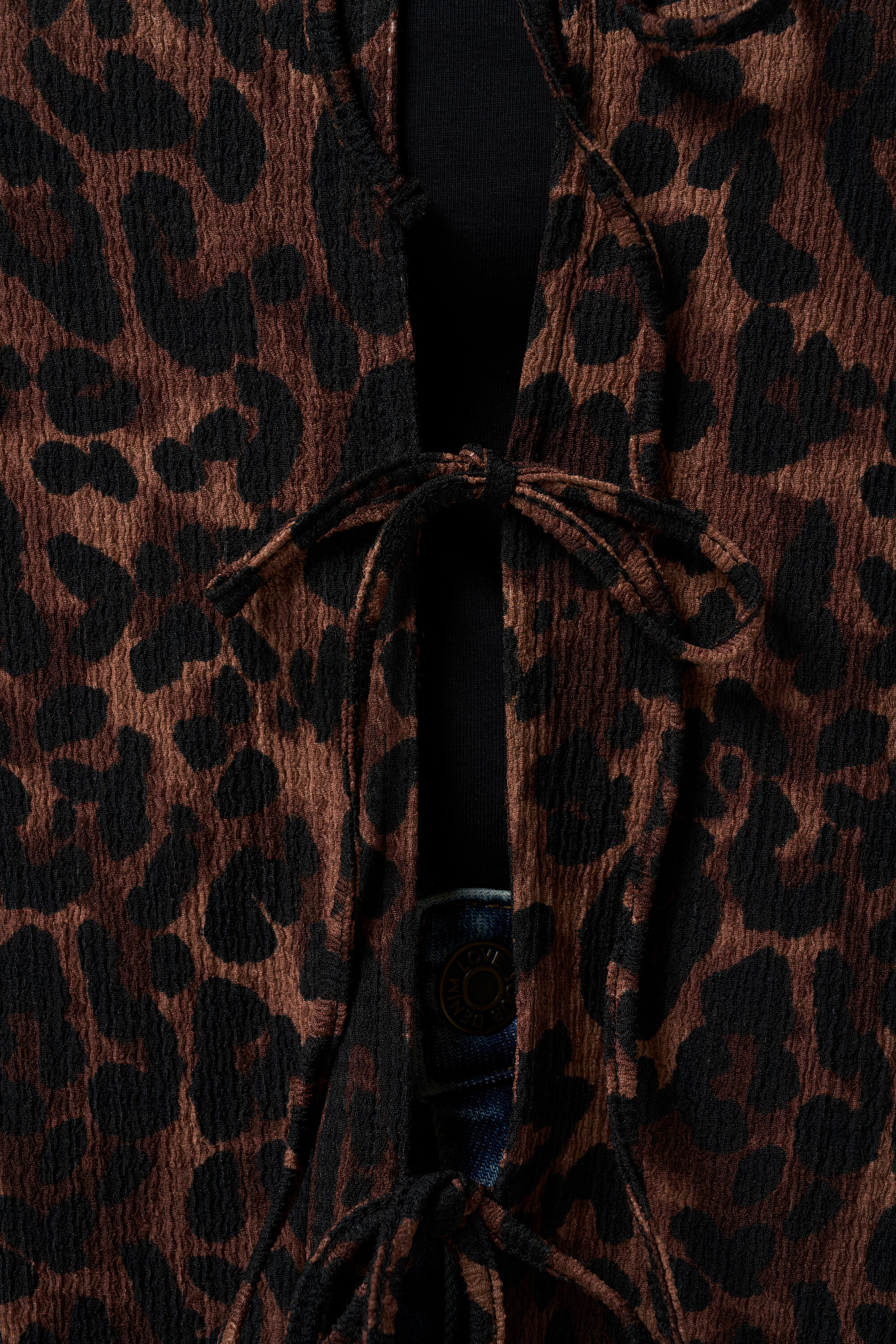 Top con lazo decorativo image number 4