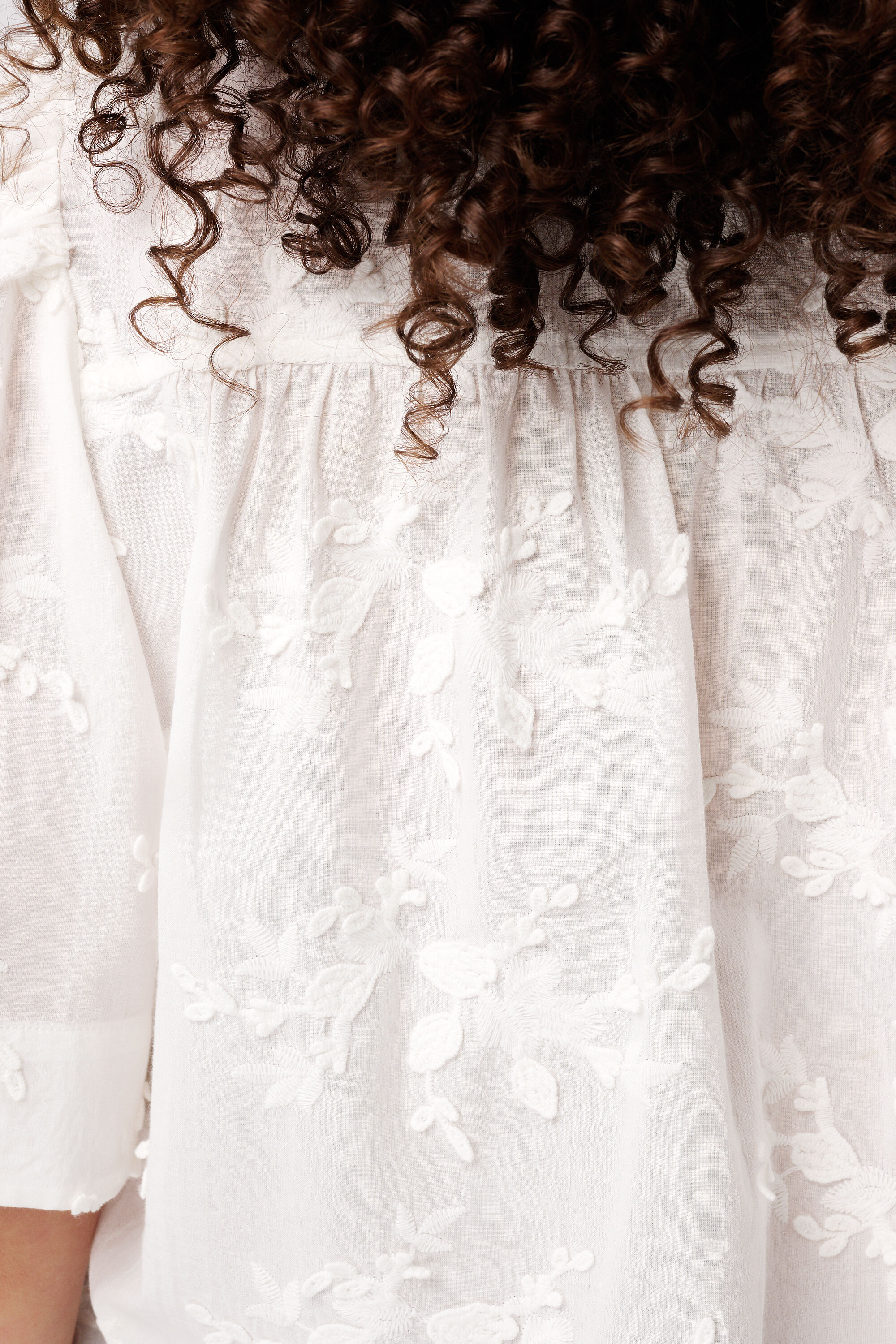 Blusa de manga corta image number 6