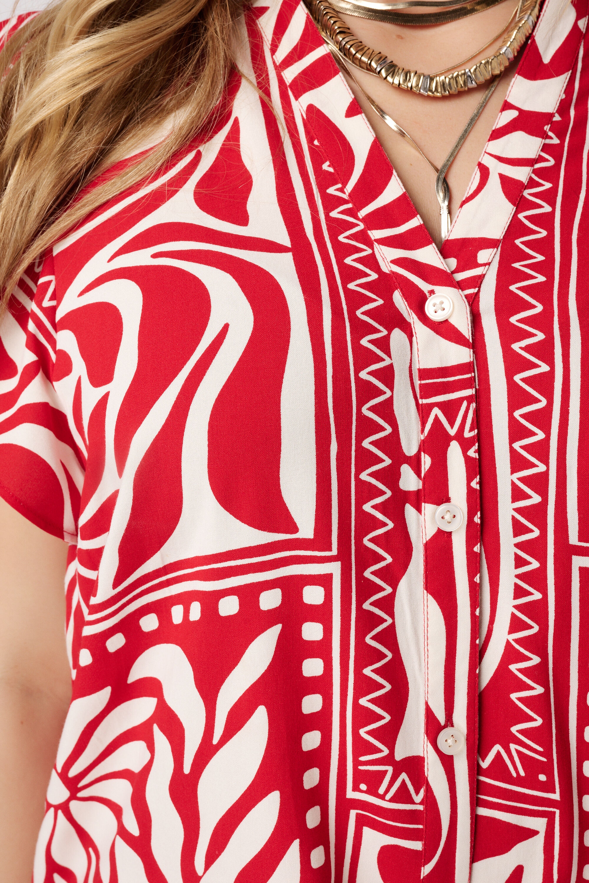 Blusa con volantes image number 6