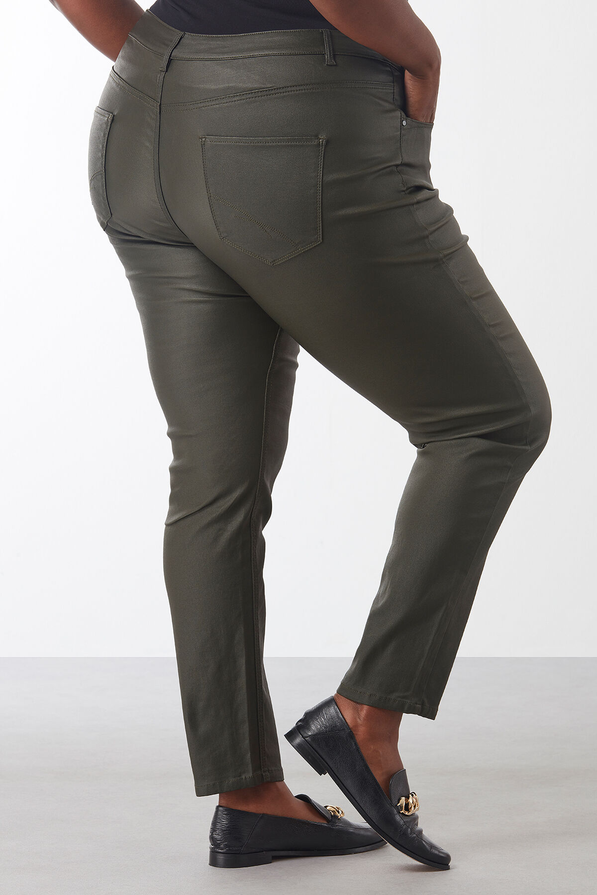 Pantalones con brillo image number 3