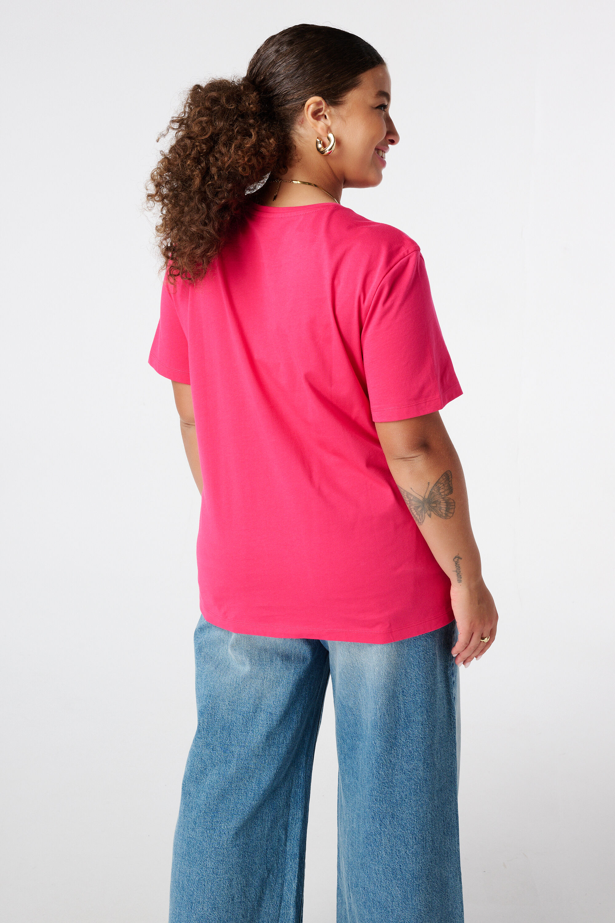 Camiseta con estampado bordado image number 3