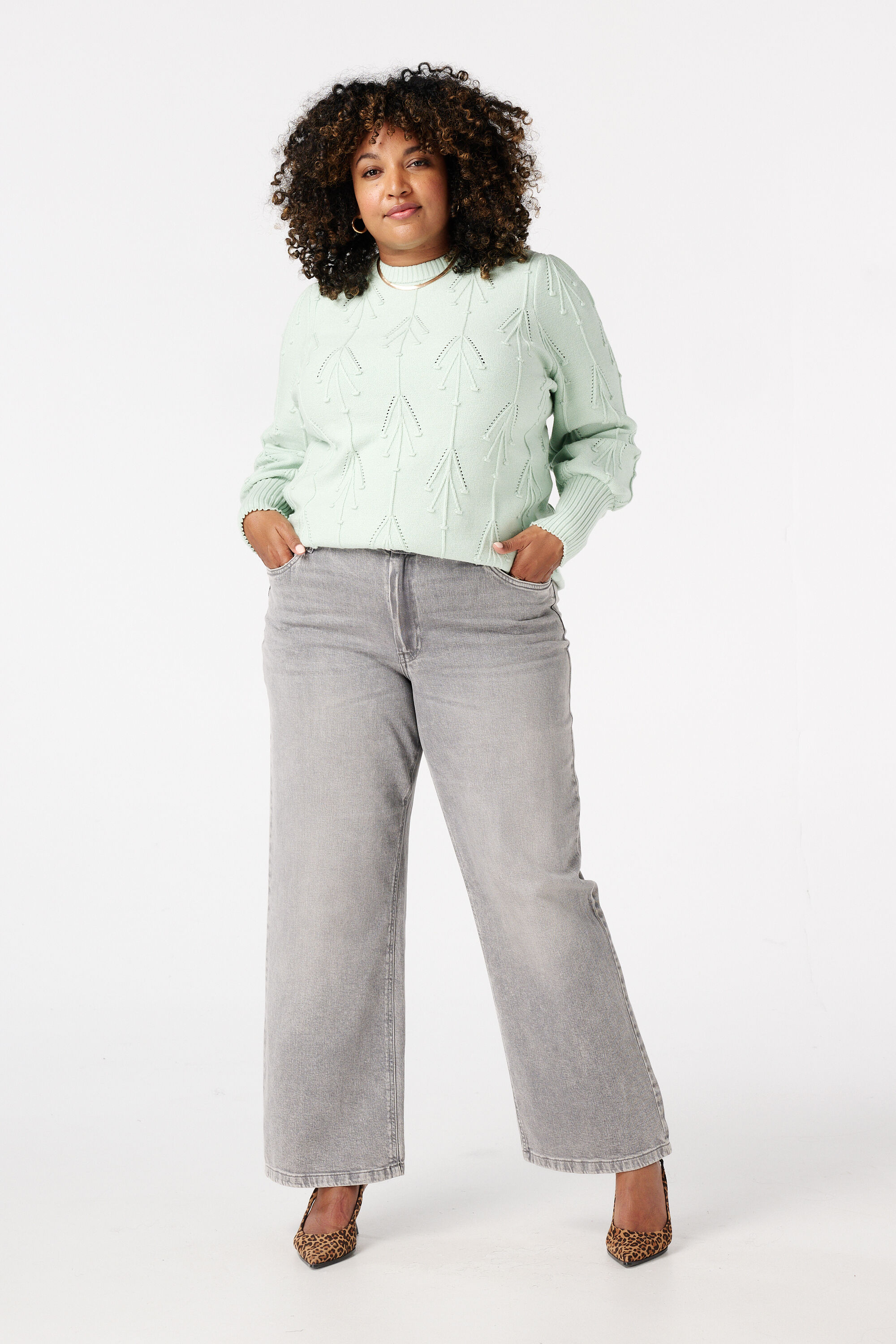 Jersey con estampado bordado image number 5