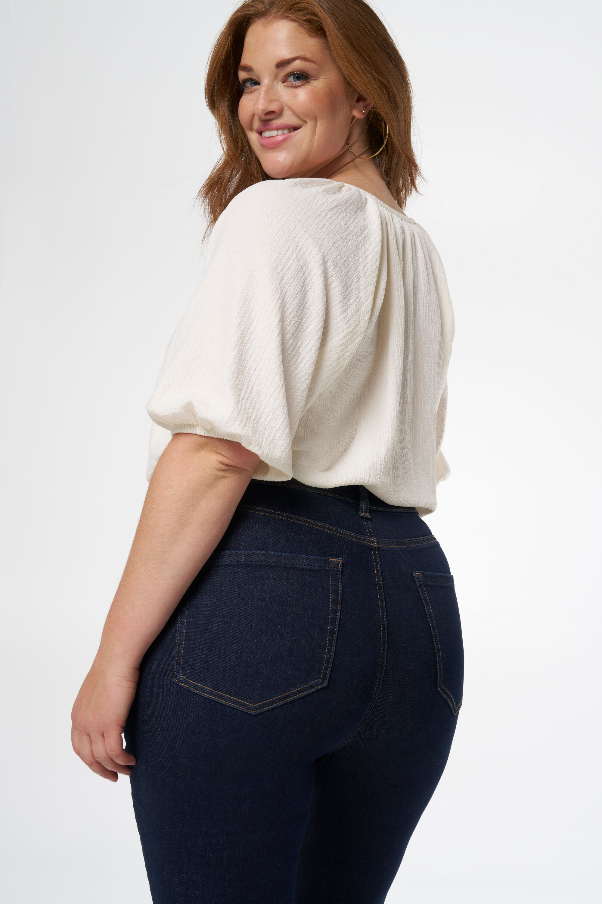 Vaqueros pitillo de talle alto CHERRY image number 4