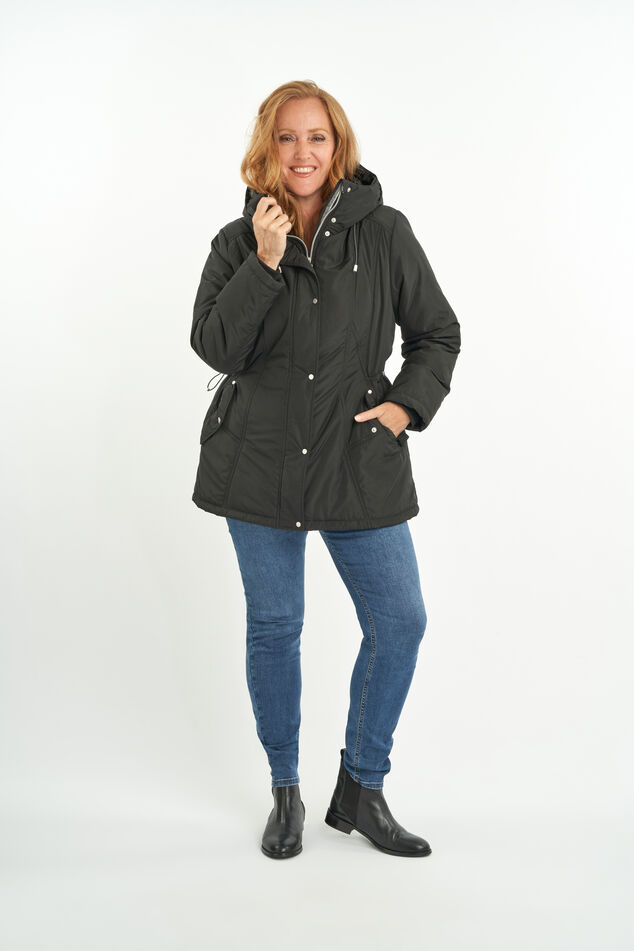 Chaqueta con capucha image number 7