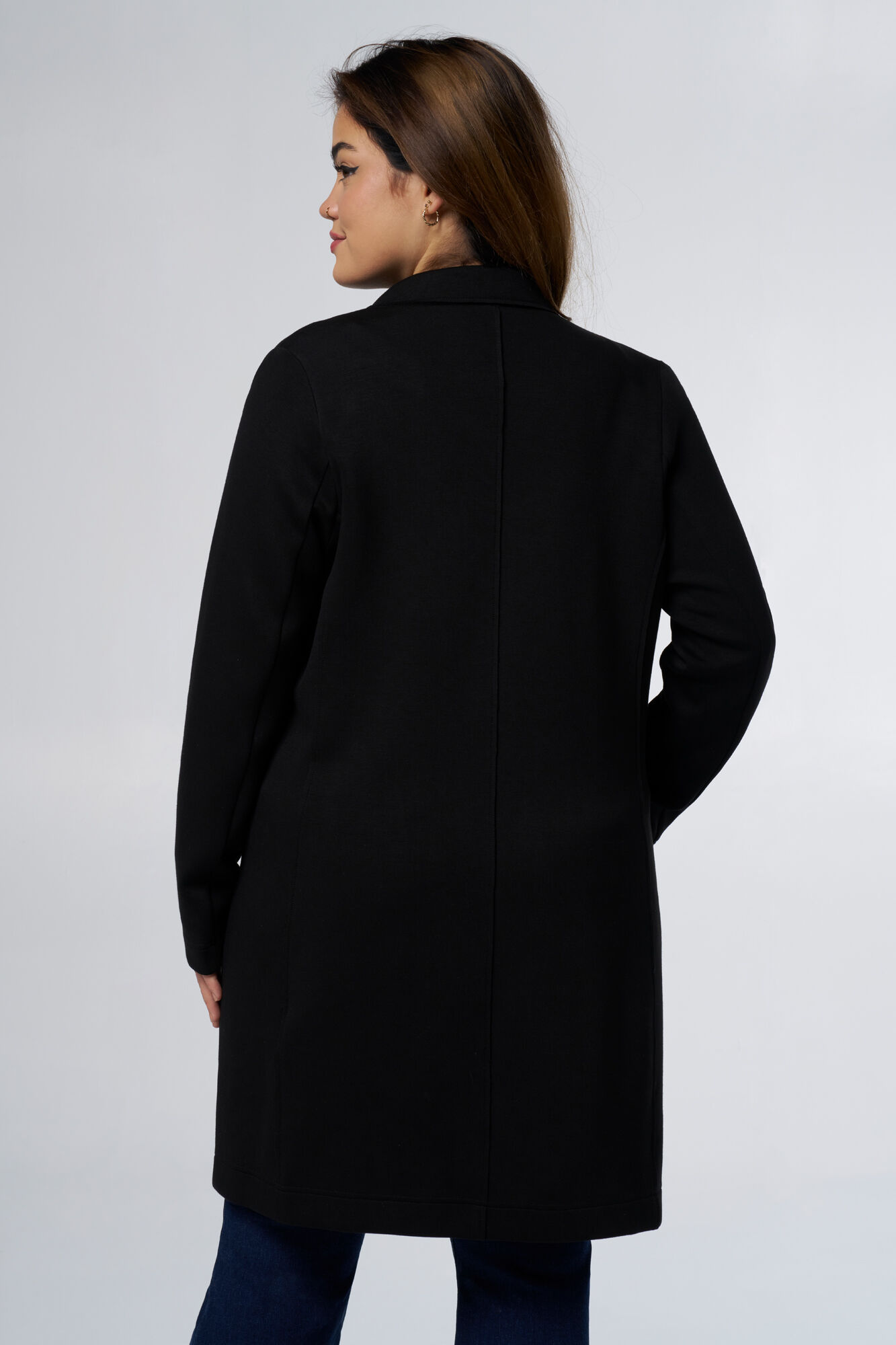 Abrigo con botones  image number 3