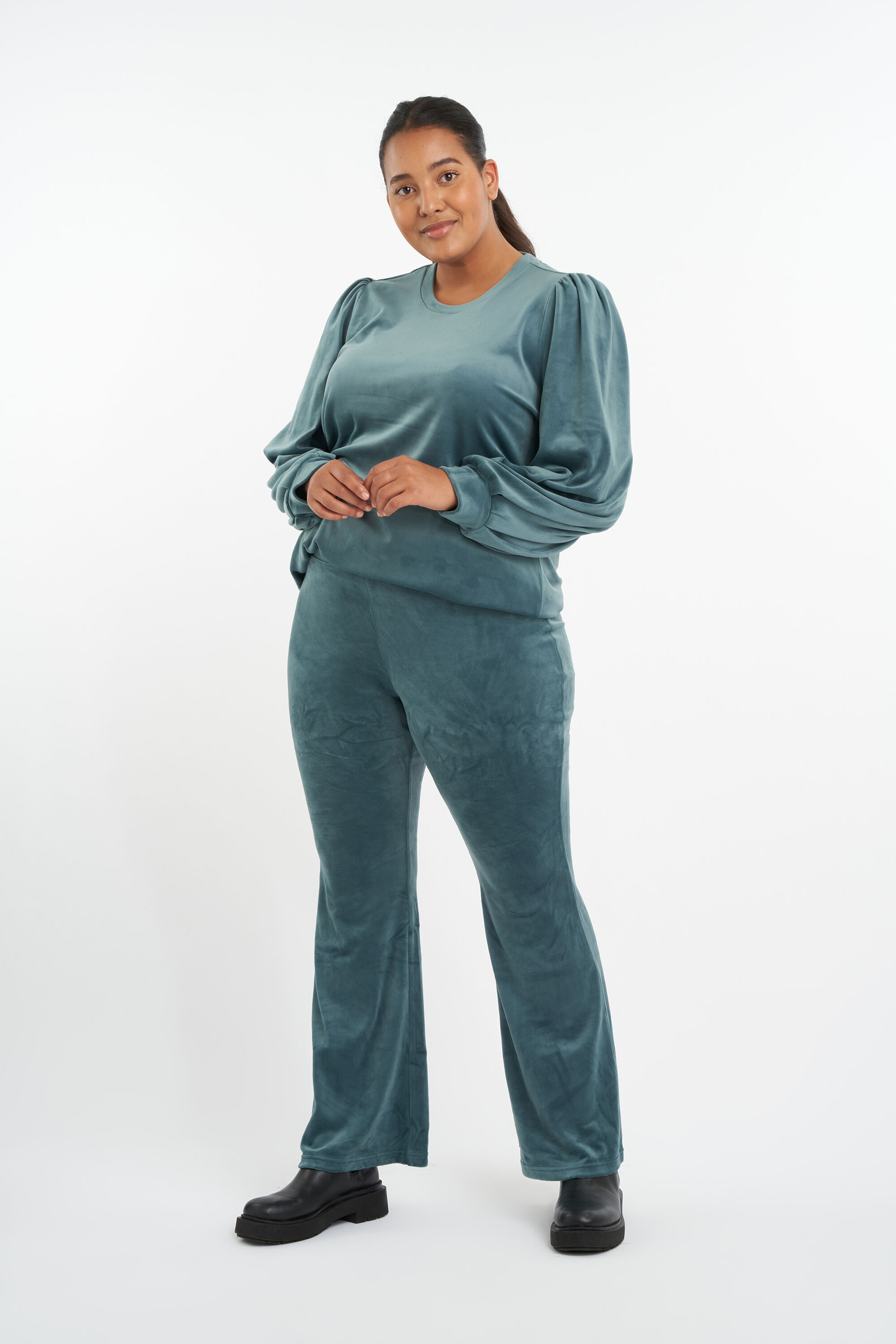 Legging acampanado de terciopelo image number 4