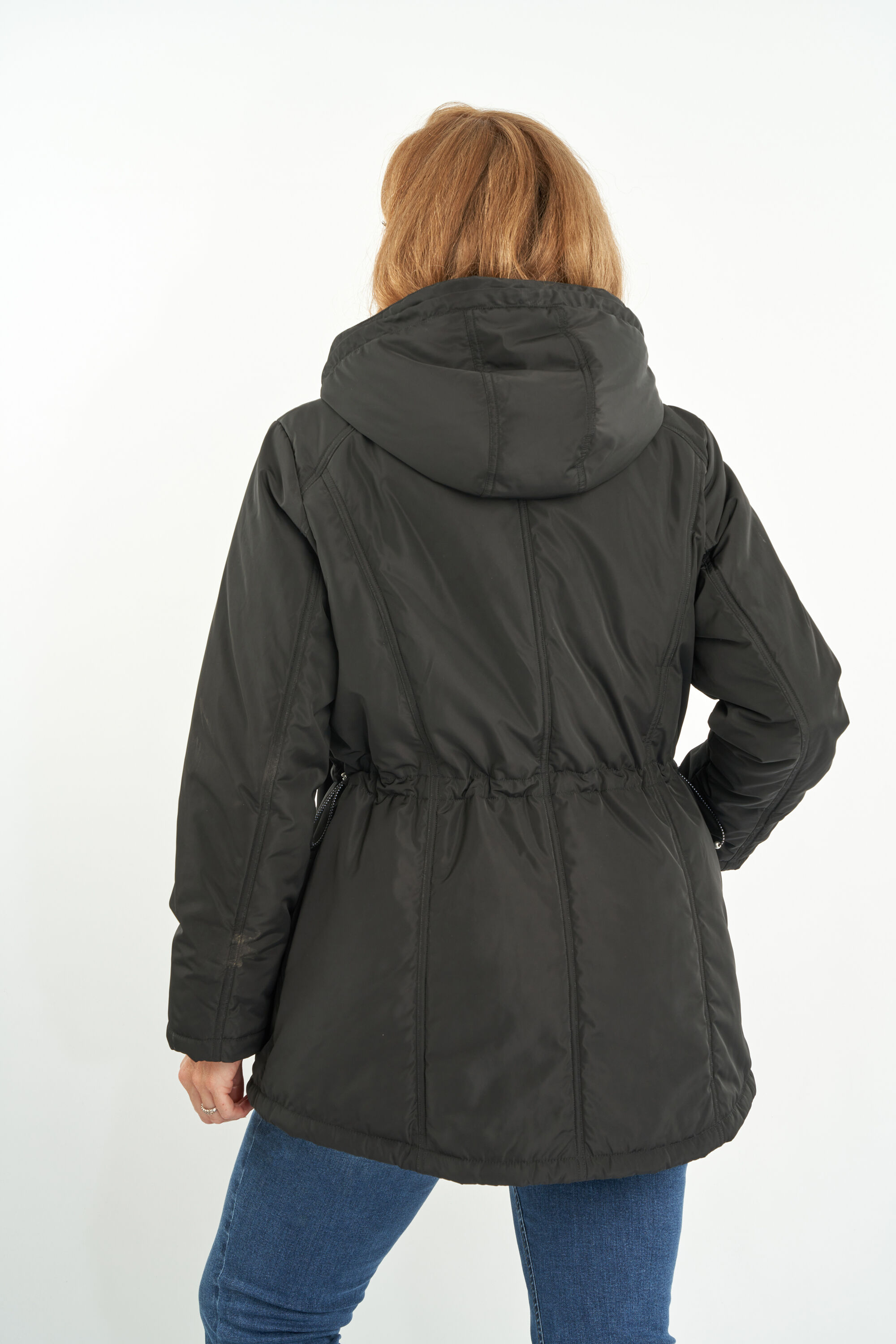 Chaqueta con capucha image number 4