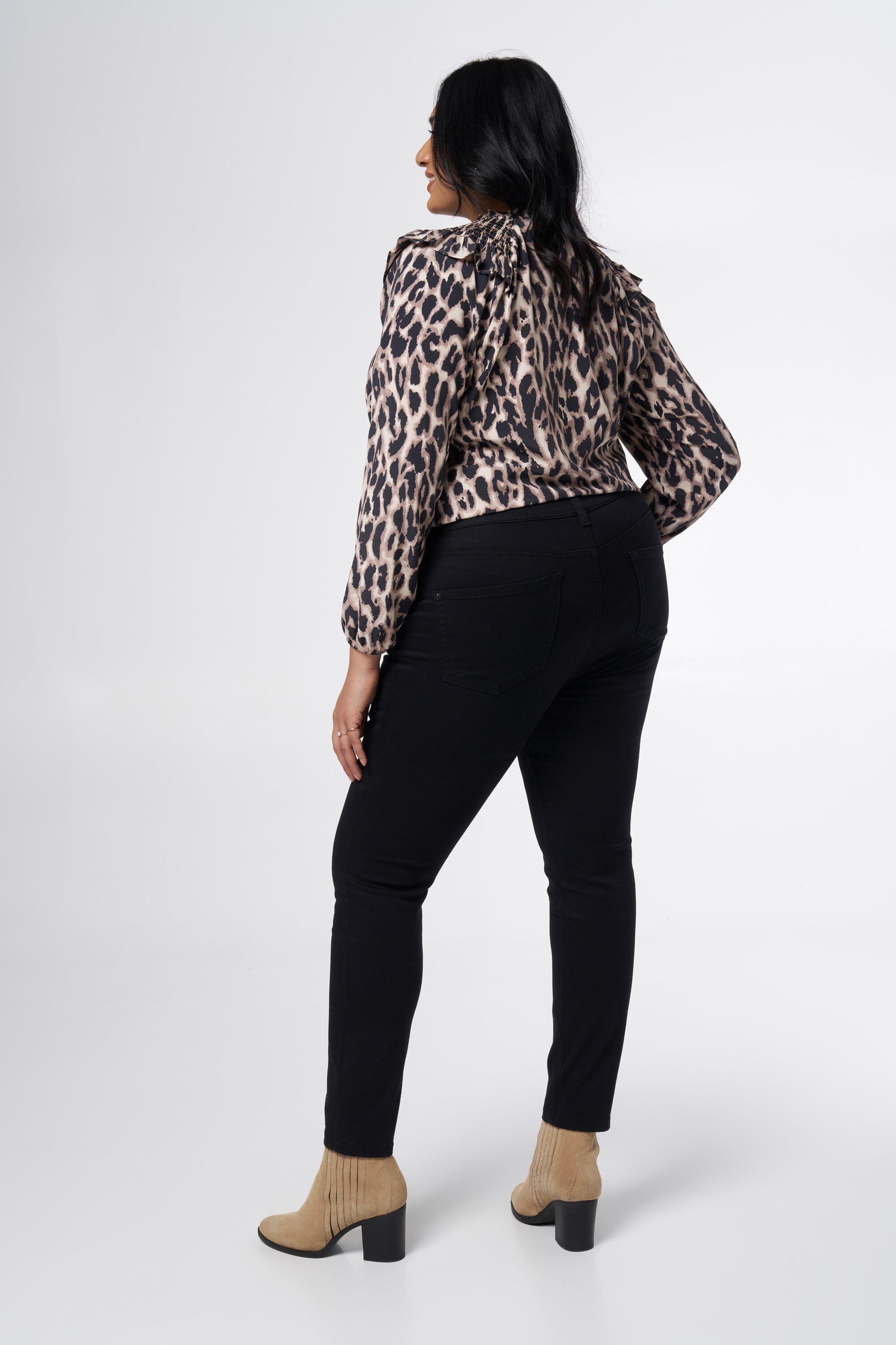 Vaqueros de corte pitillo IRIS image number 3