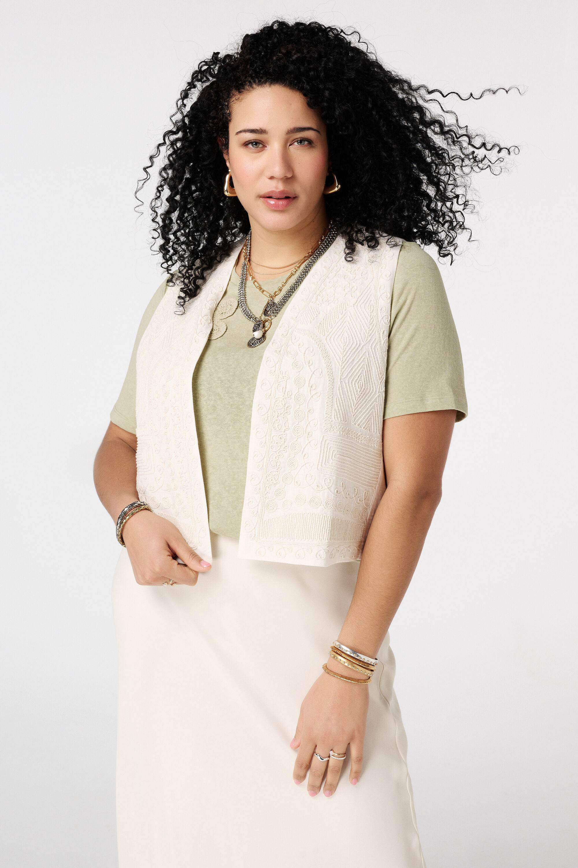 Chaleco con bordado image number 0