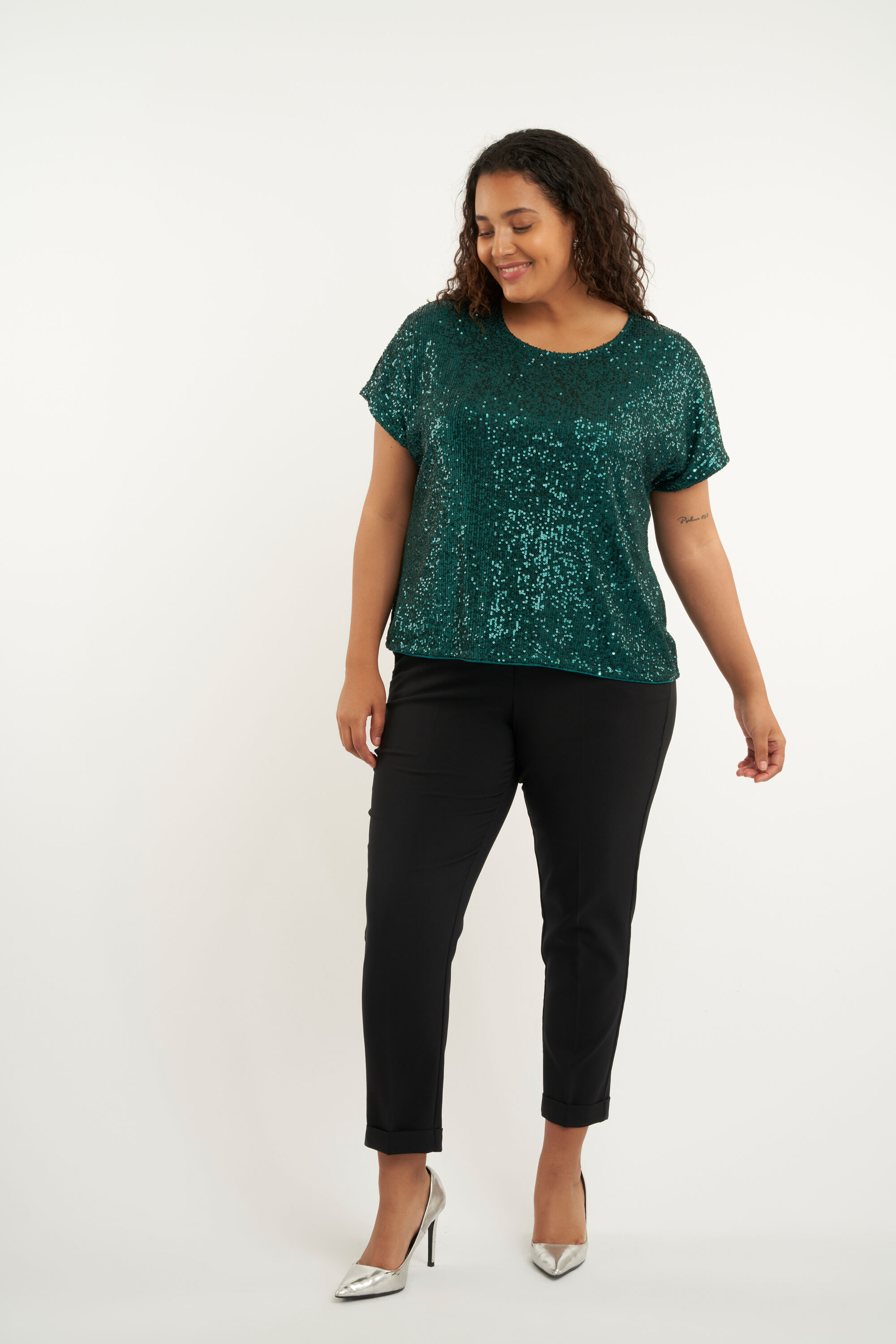 Top con lentejuelas  image number 6