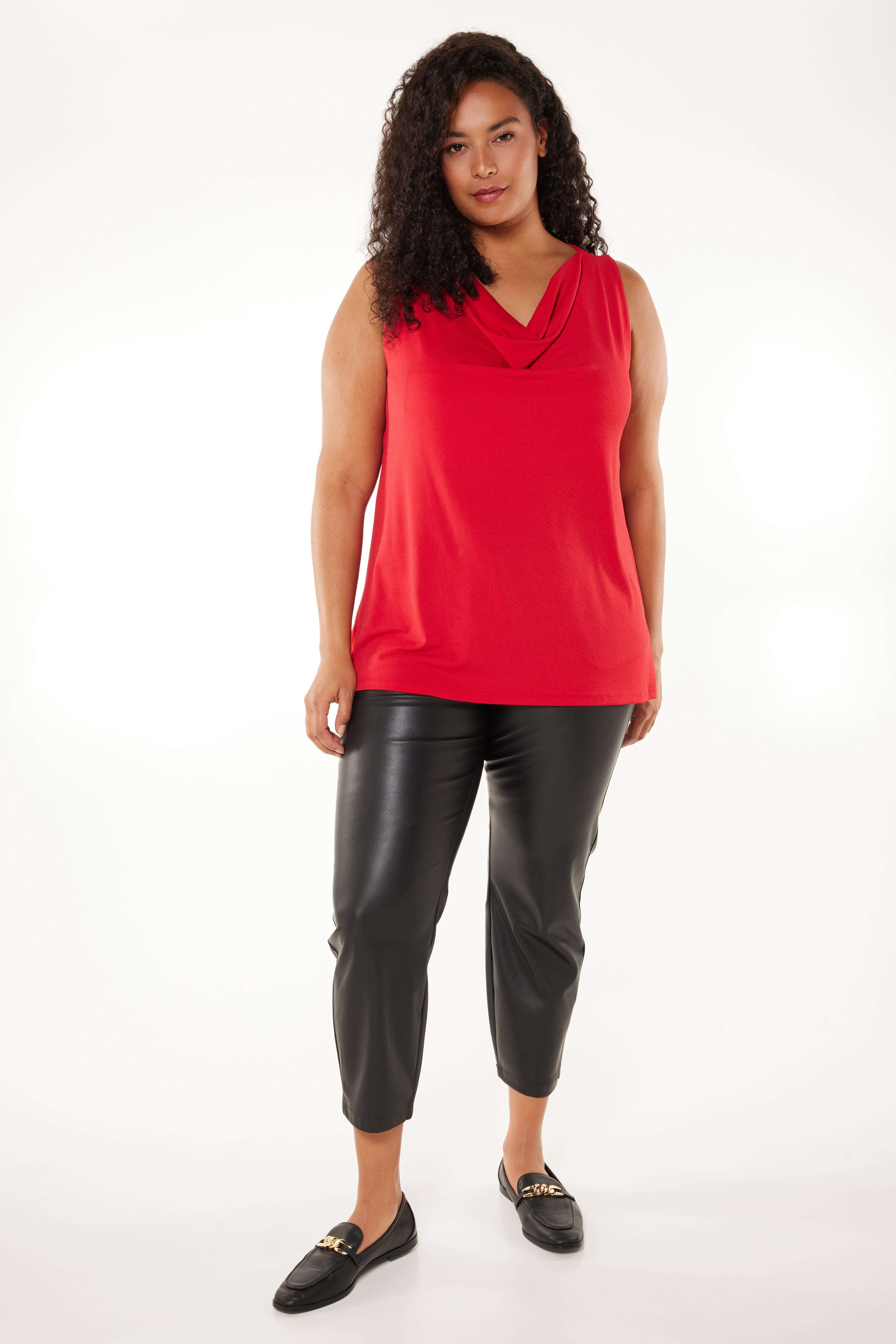 Top cruzado con cuello drapeado image number 5