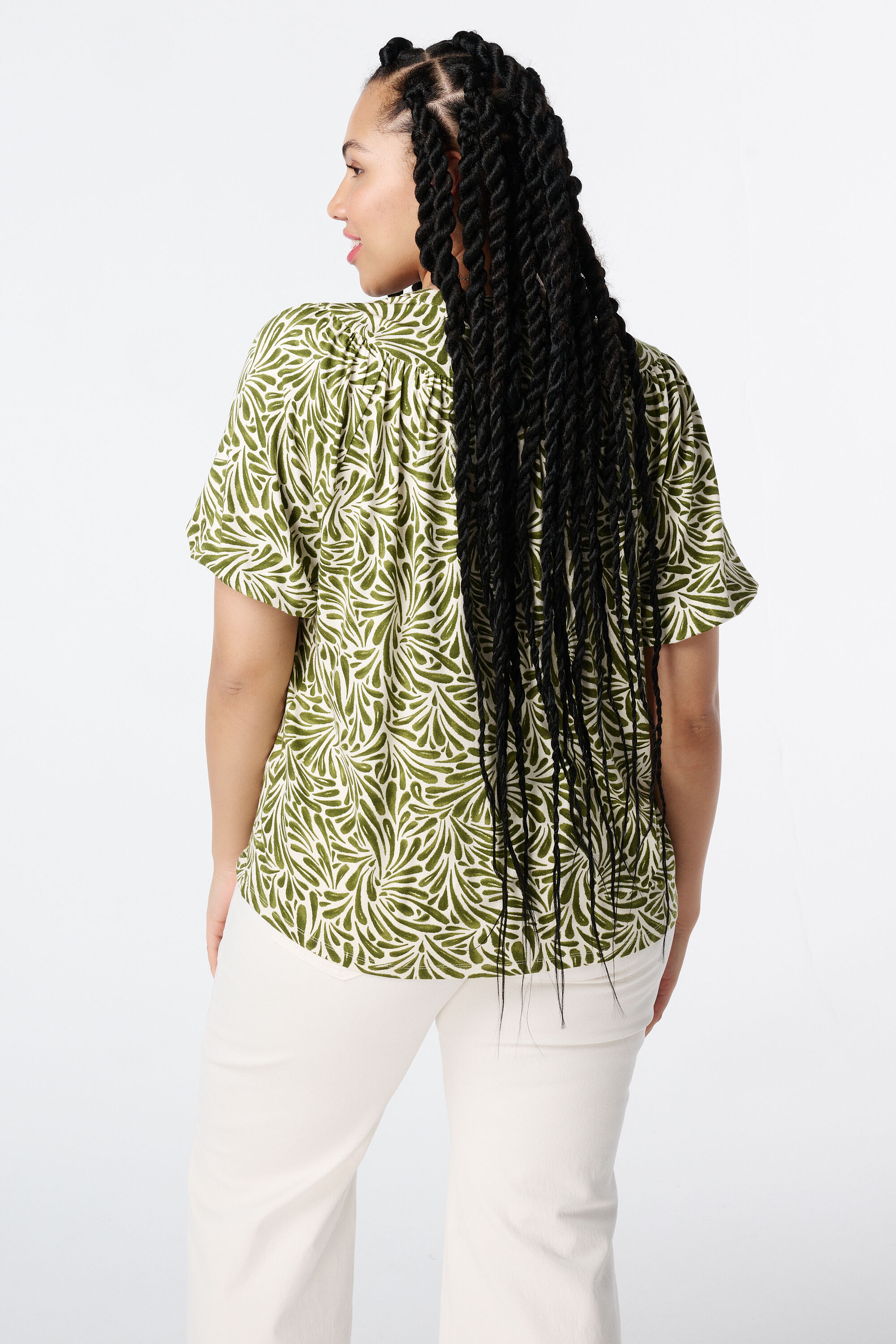 Top ligero con estampado image number 3