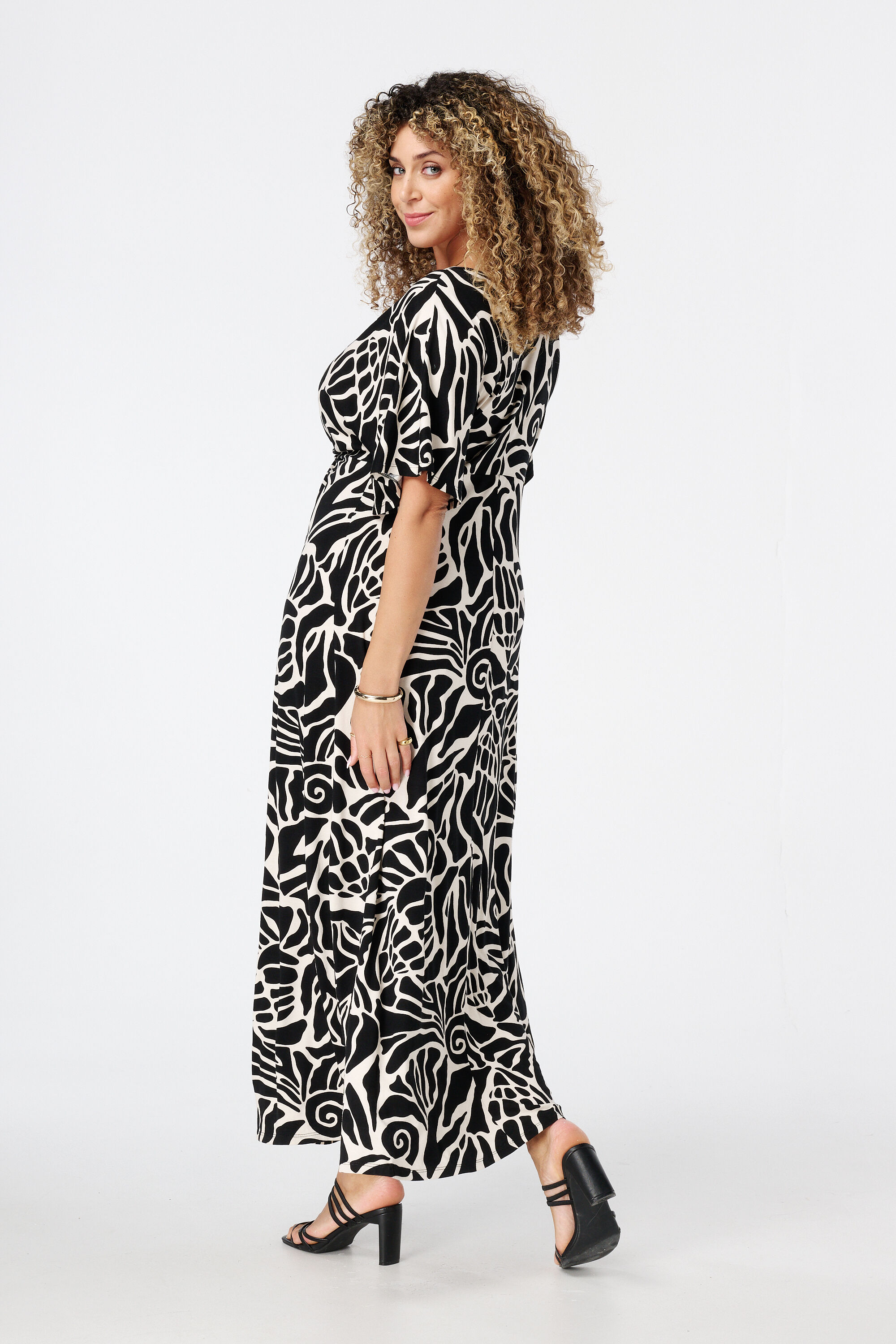 Vestido estampado image number 3