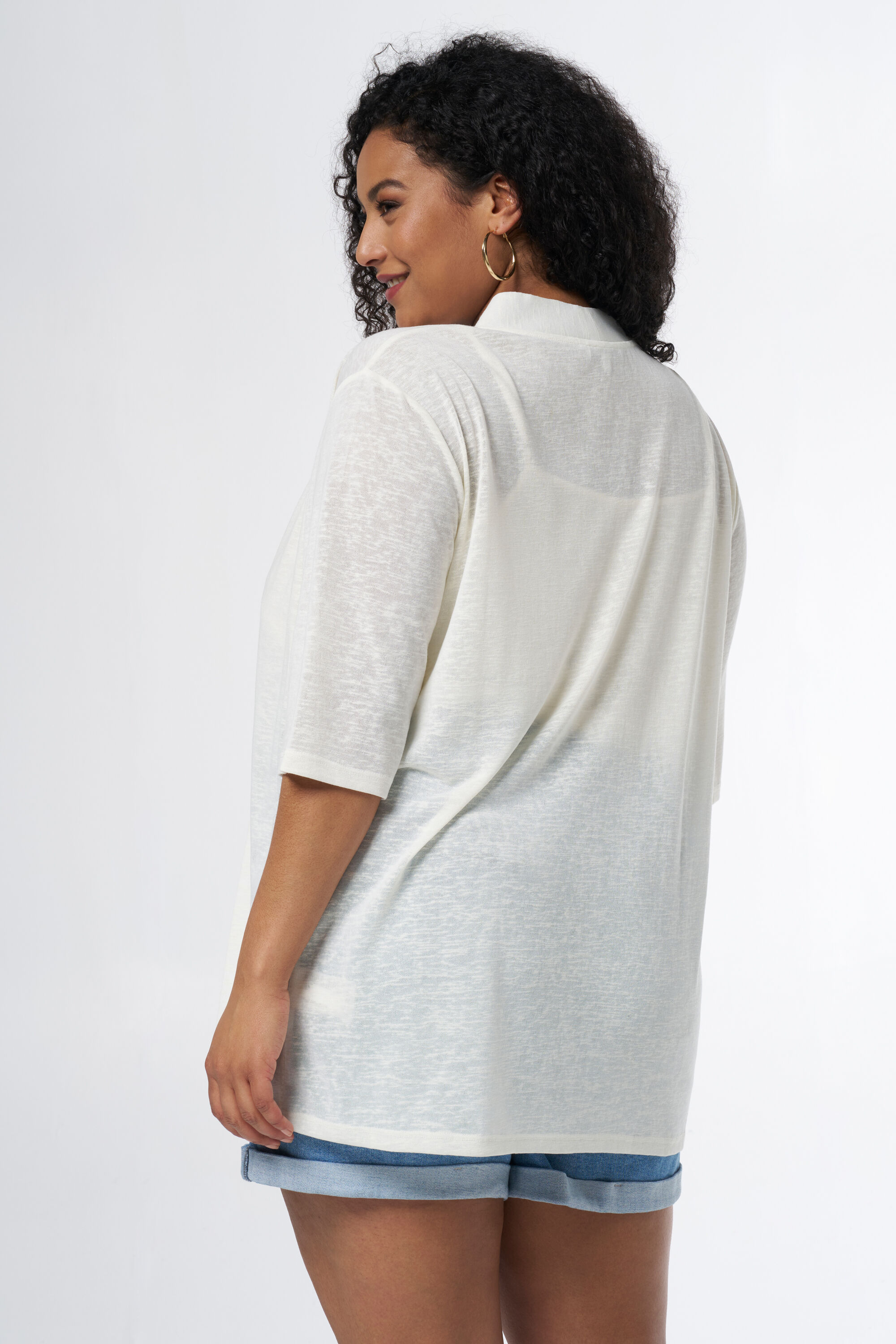 C&aacute;rdigan con mangas tres cuartos image number 3