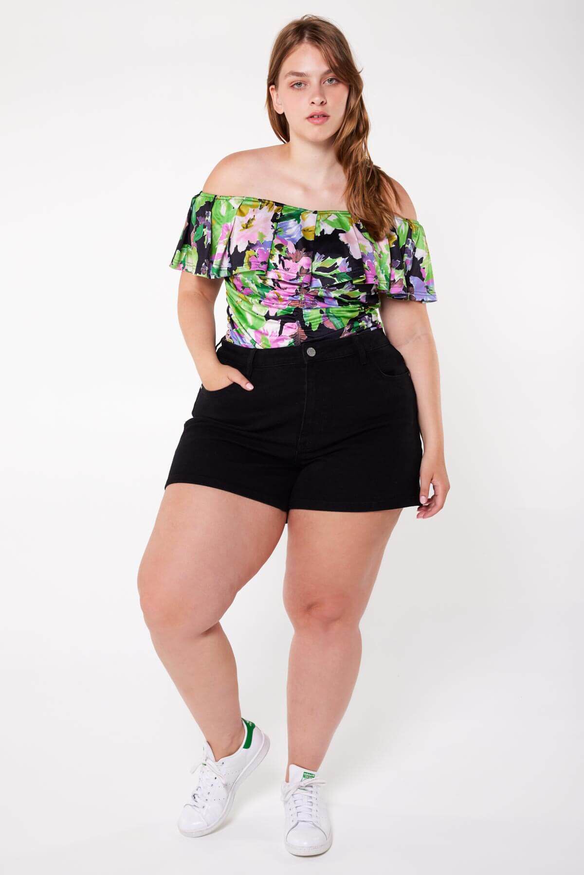 Shorts vaqueros image number 7