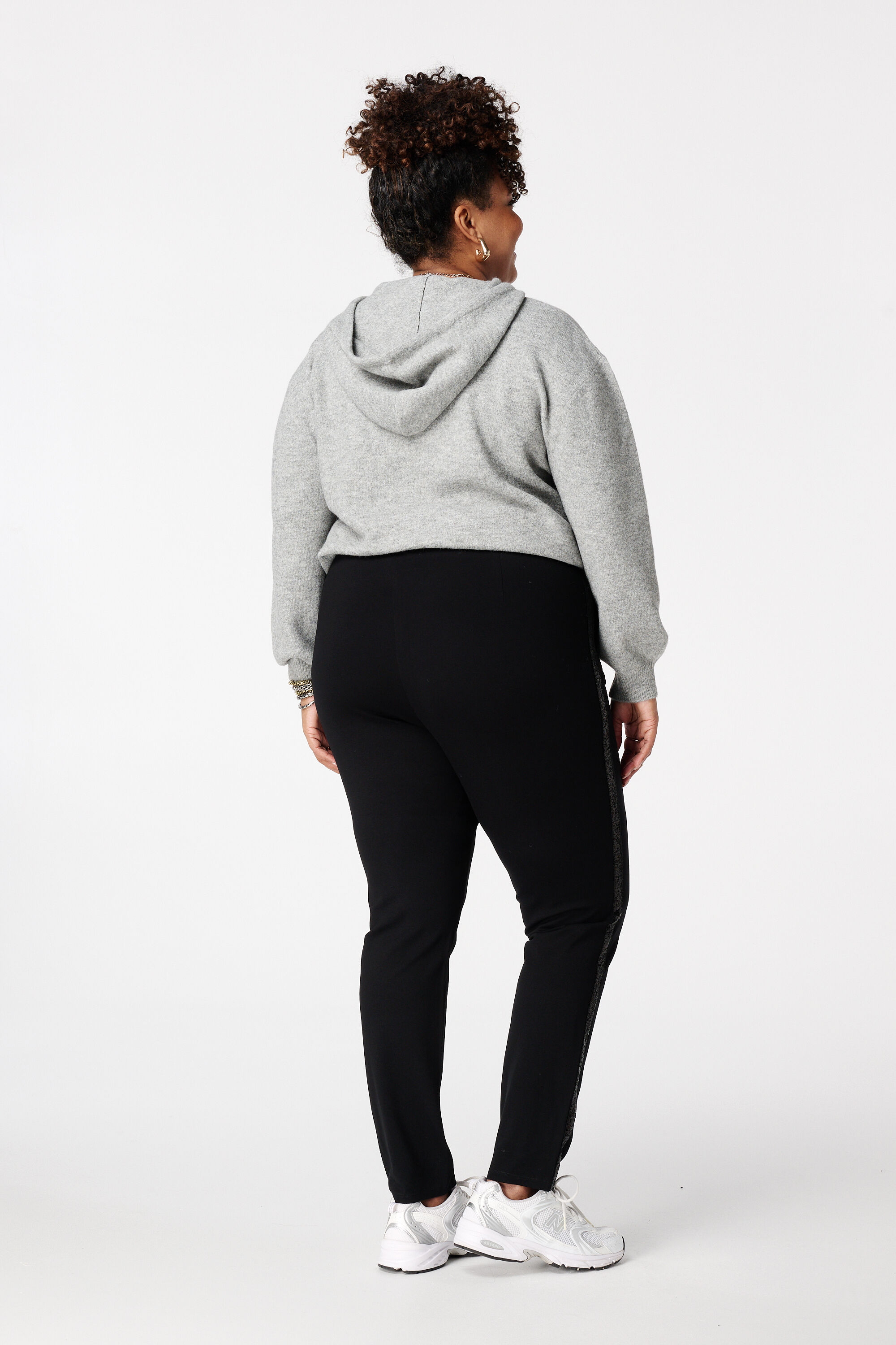 Leggings ajustados con lentejuelas en los laterales image number 3