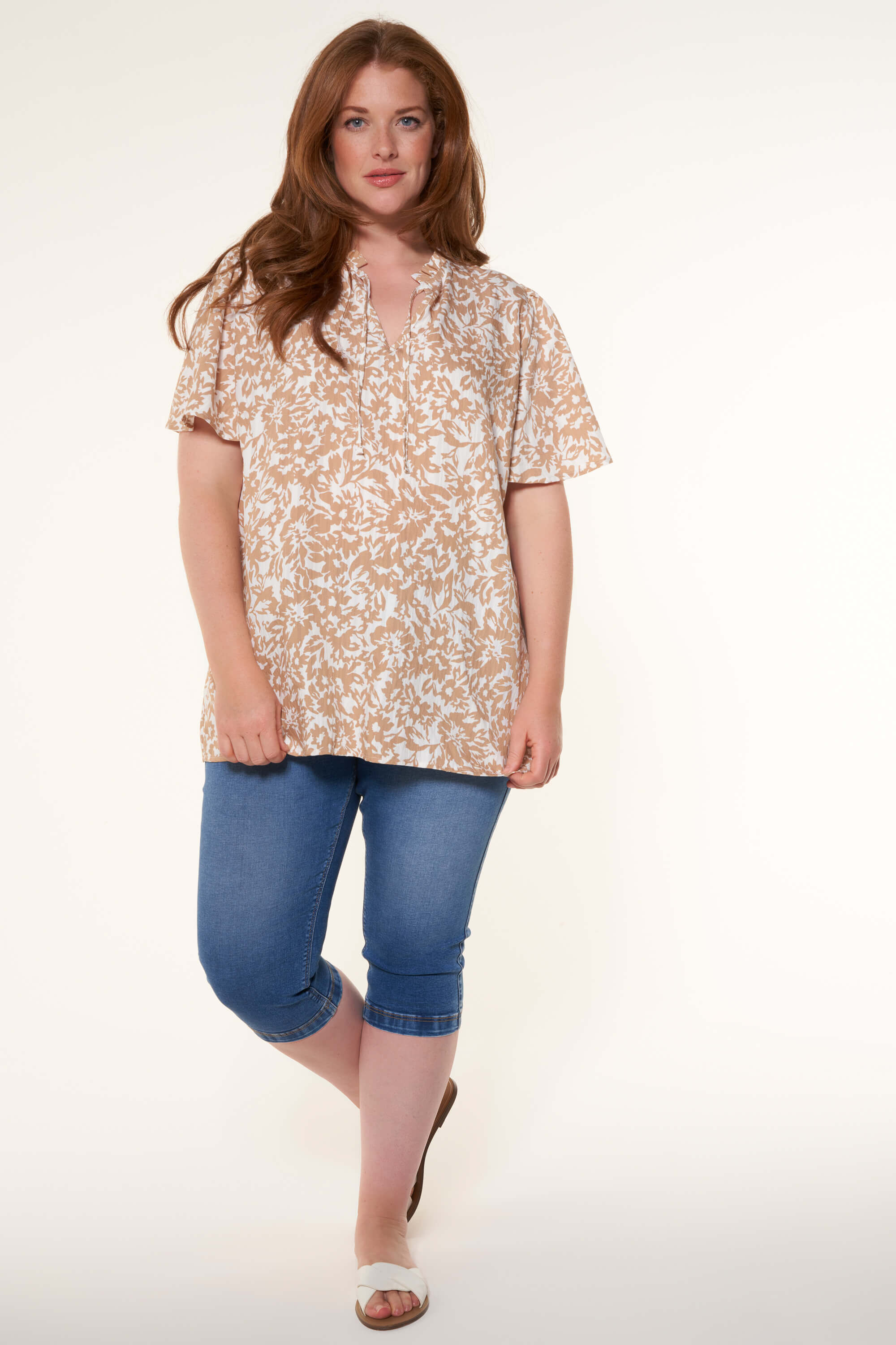 Blusa con manga corta  image number 3