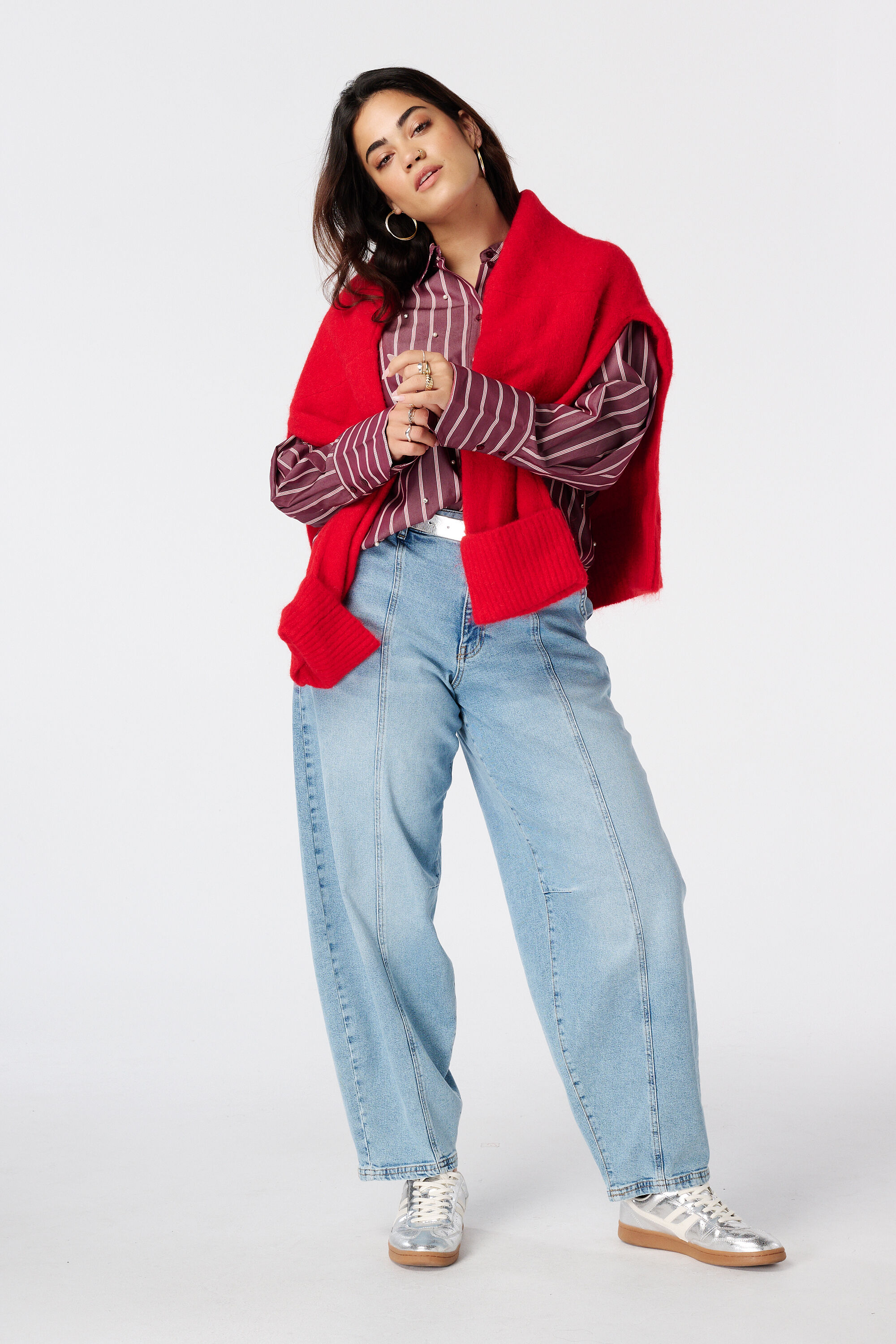 Blusa de rayas con perlas image number 5