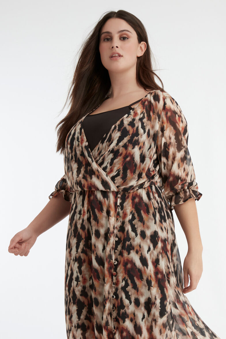 Vestido cruzado con botones image number 6