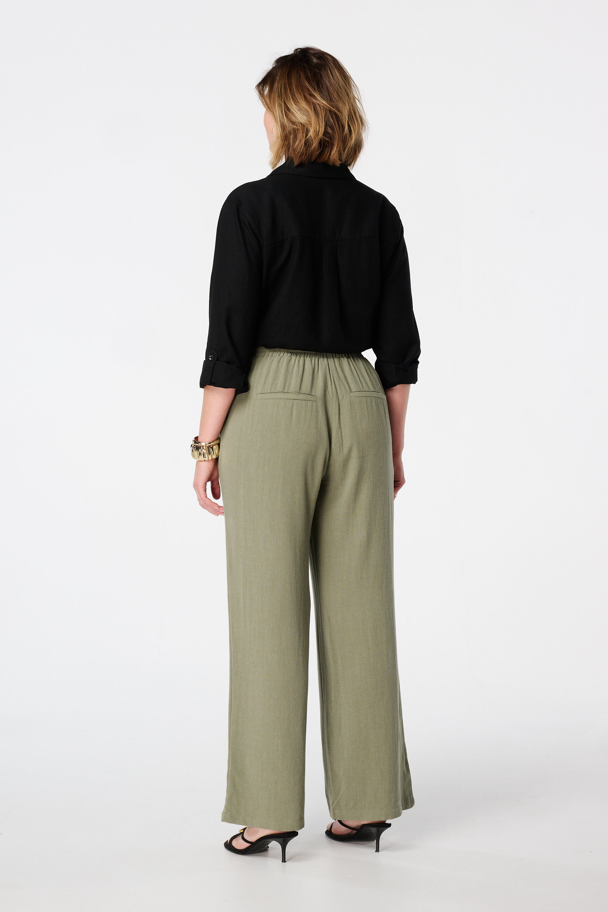 Pantalones de lino image number 3