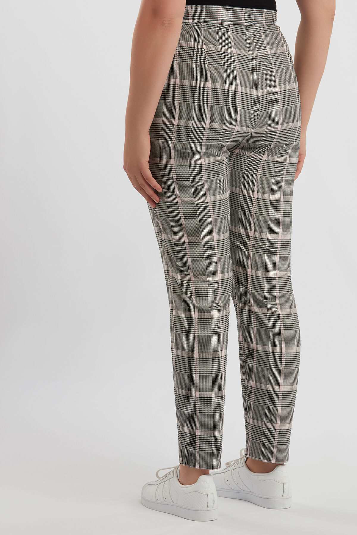 Pantal&oacute;n de cuadros con cremallera image number 3