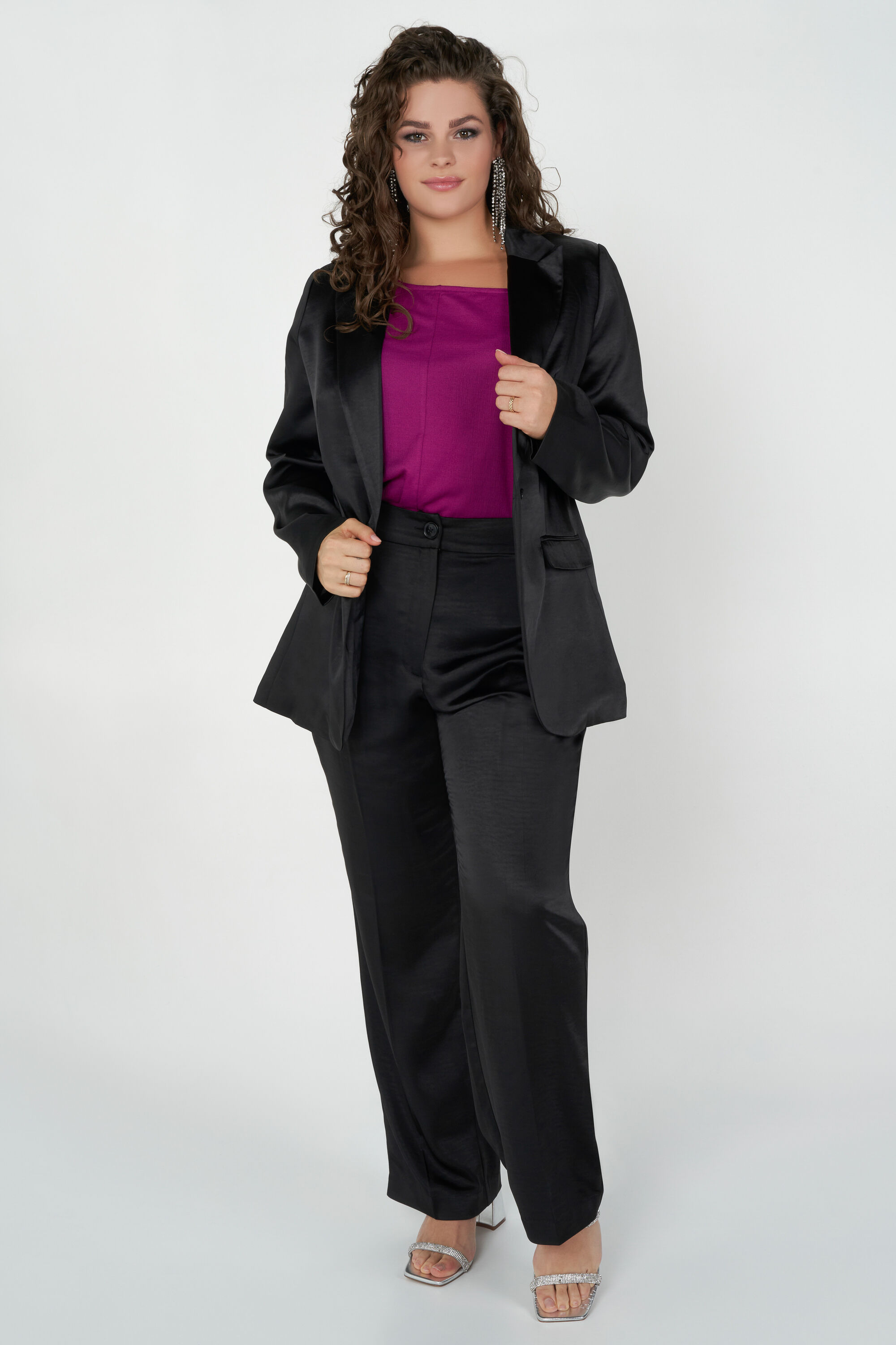 Blazer de sat&eacute;n image number 5