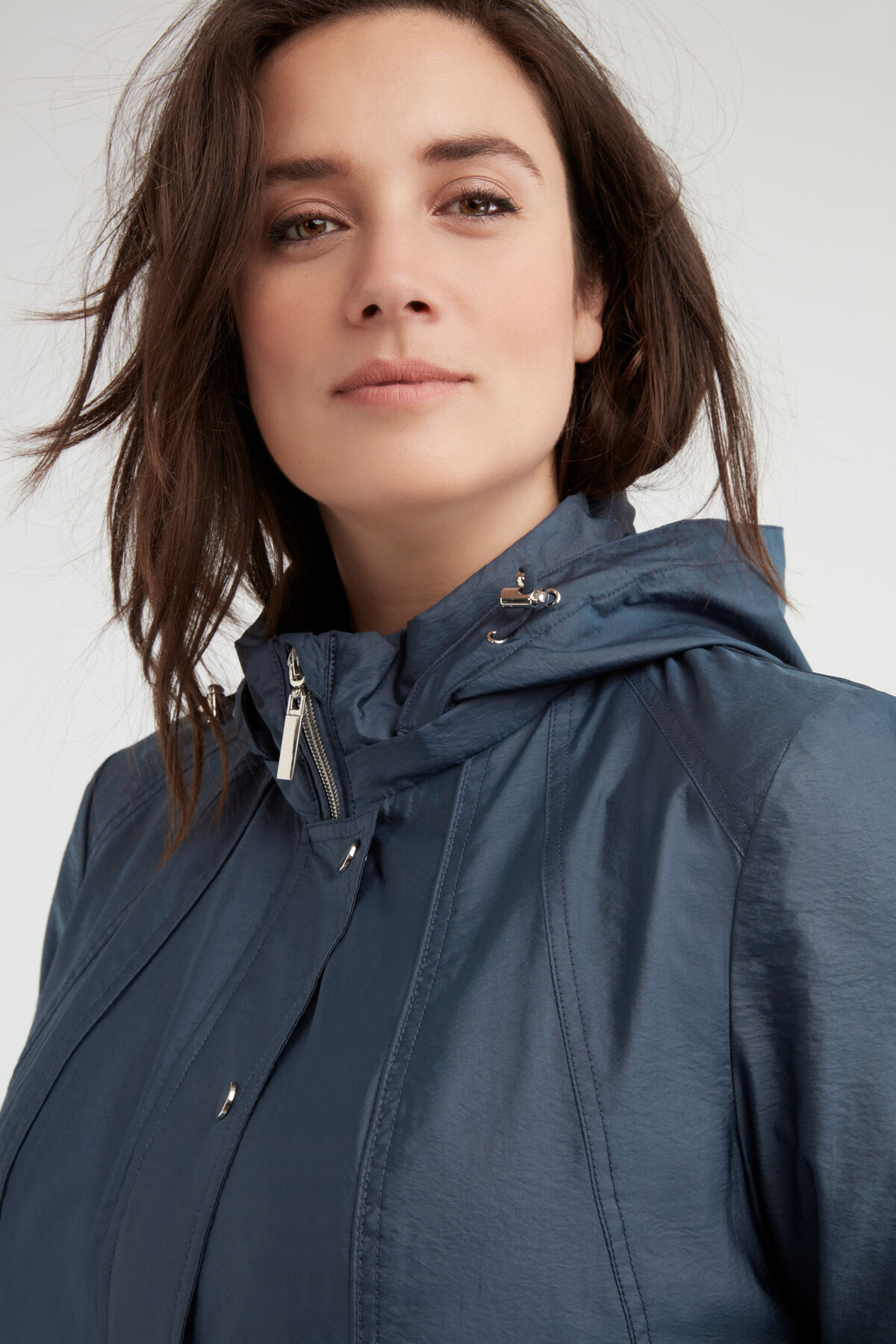 Abrigo brillante image number 3