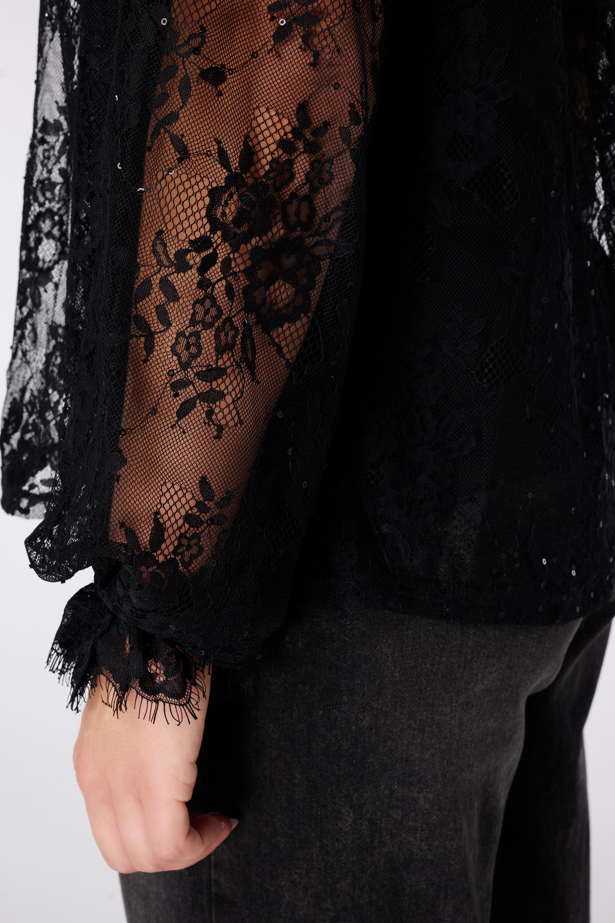 Blusa de encaje image number 6