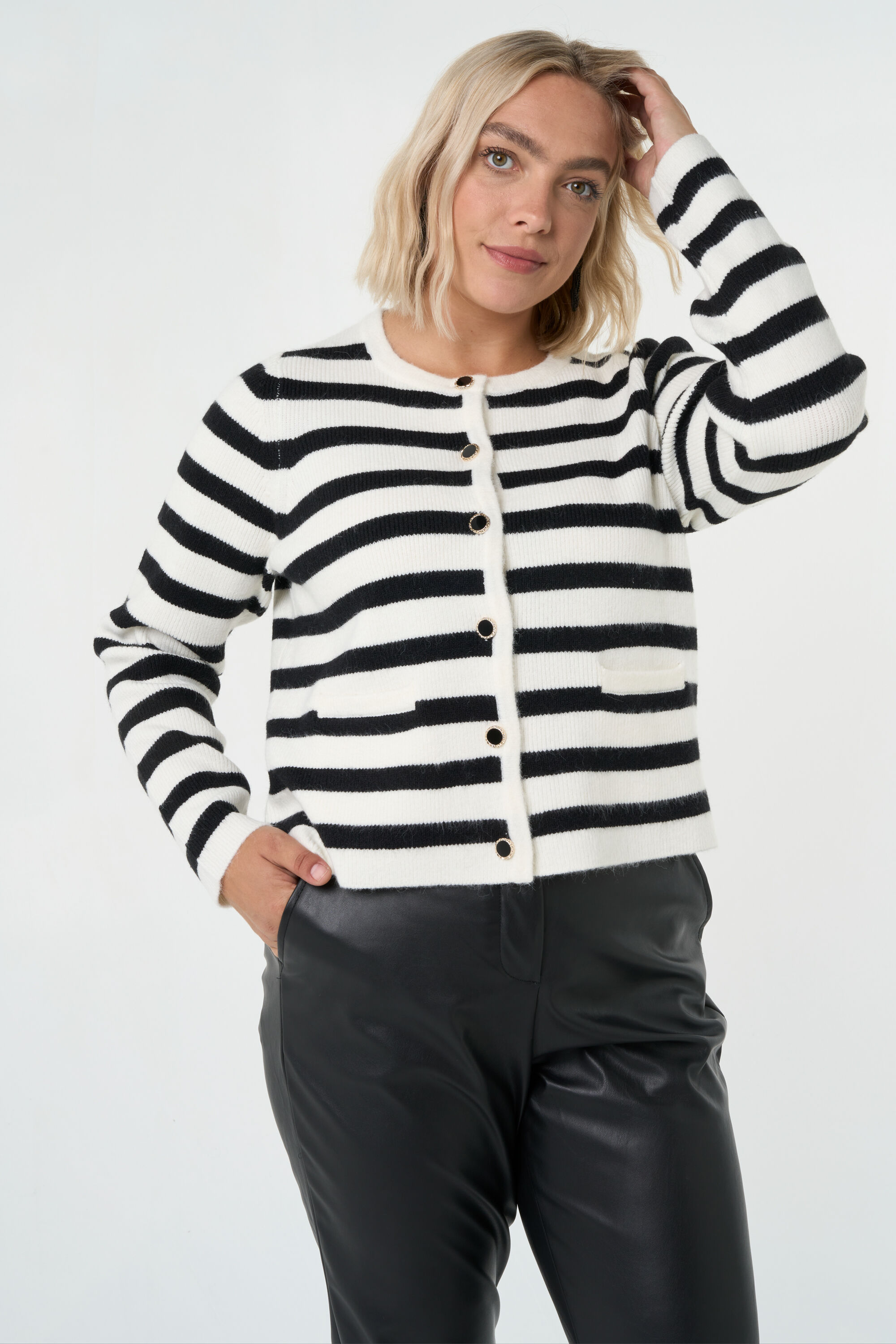 C&aacute;rdigan de rayas image number 6