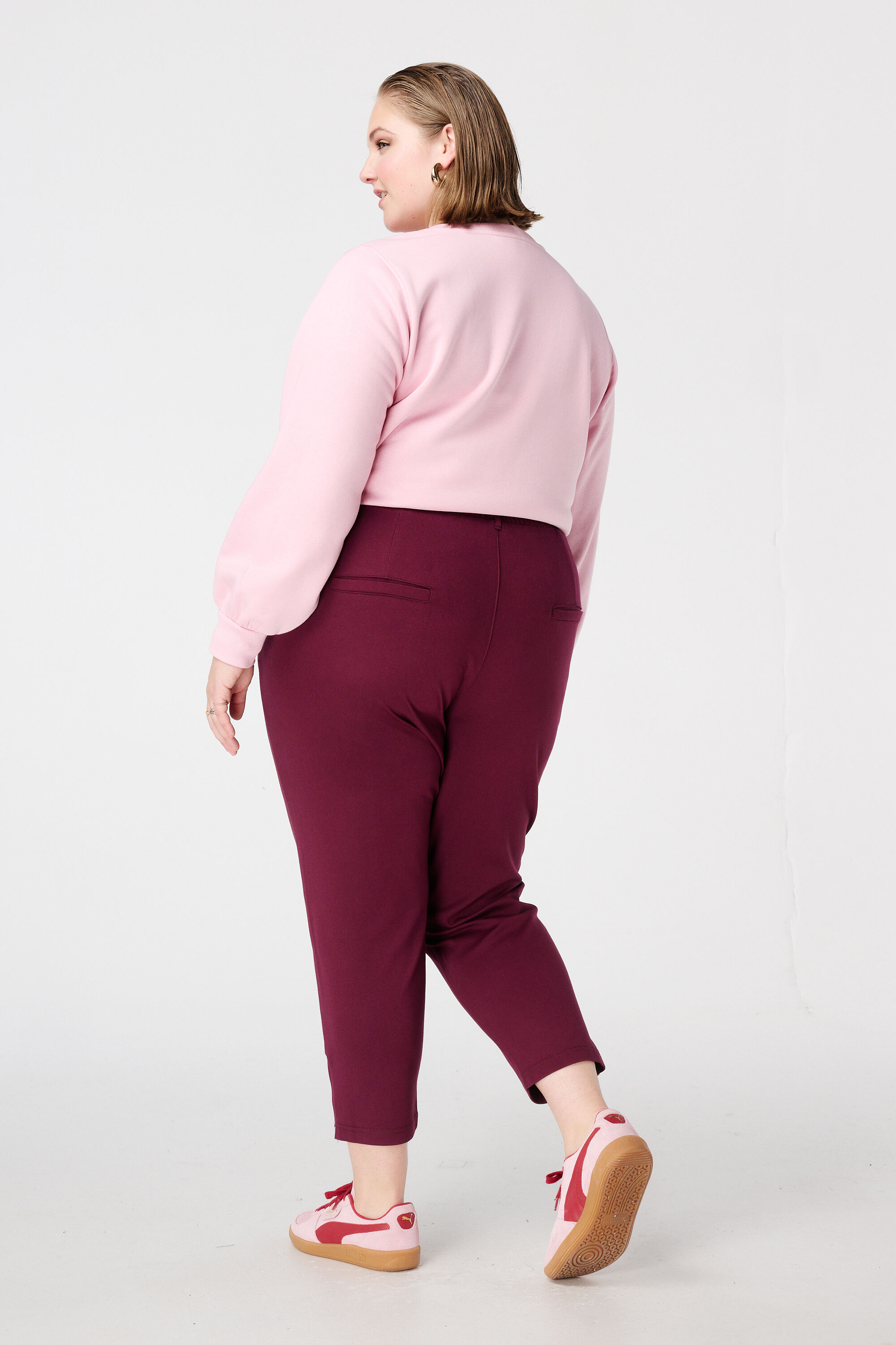 Pantal&oacute;n con cintura el&aacute;stica image number 3