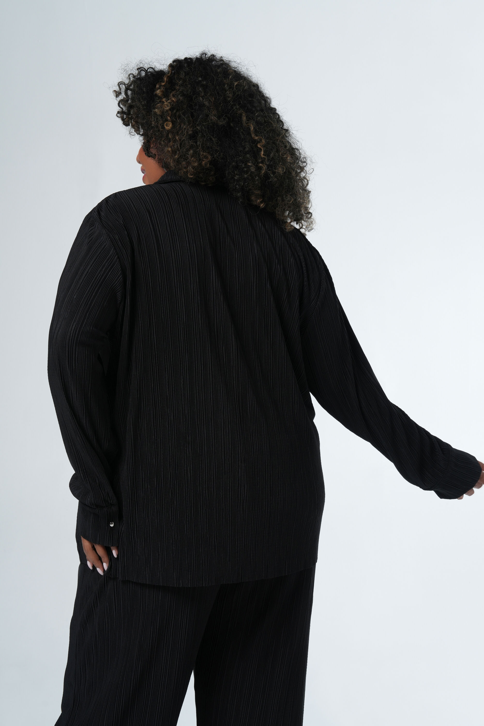 Blusa plisada image number 3