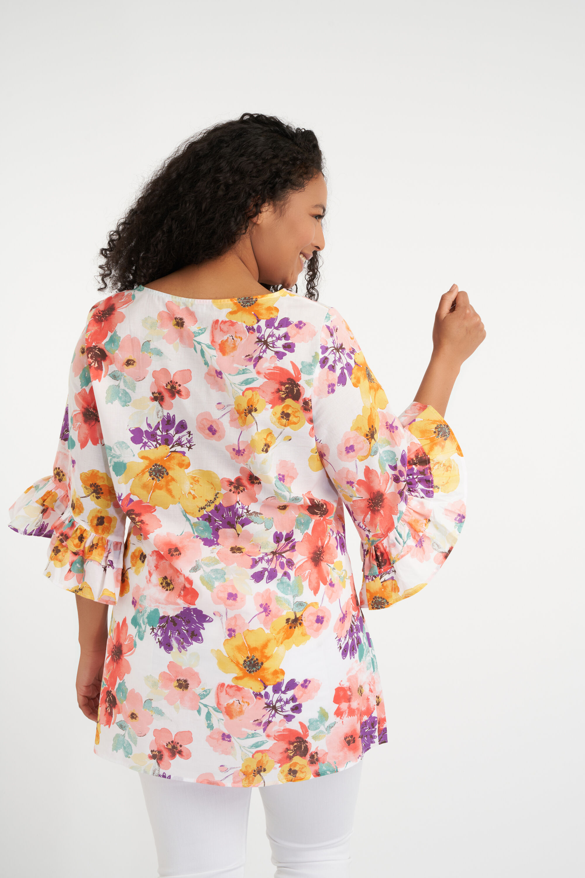 Blusa con estampado floral image number 3