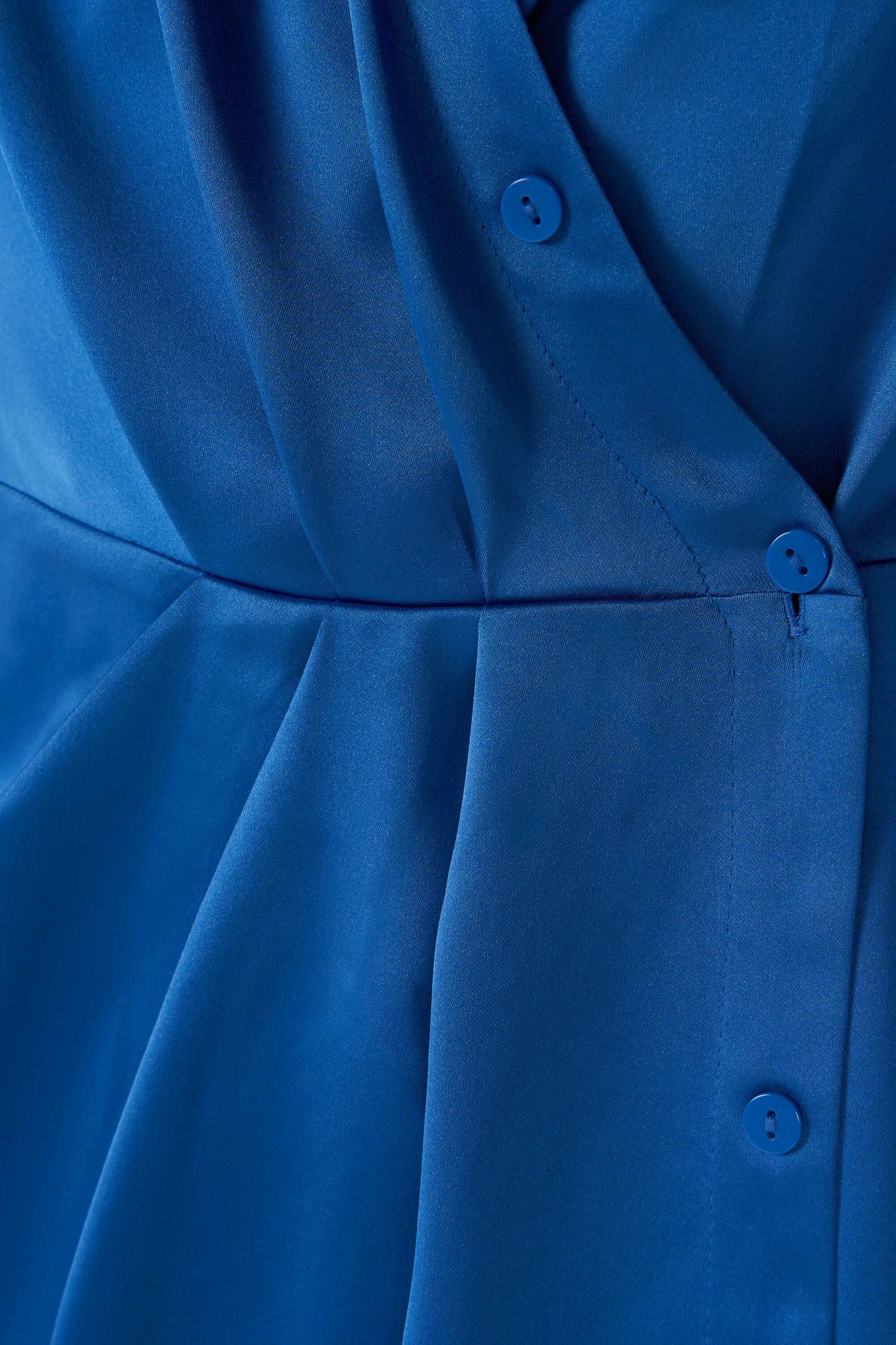 Vestido midi con aspecto de sat&eacute;n image number 4