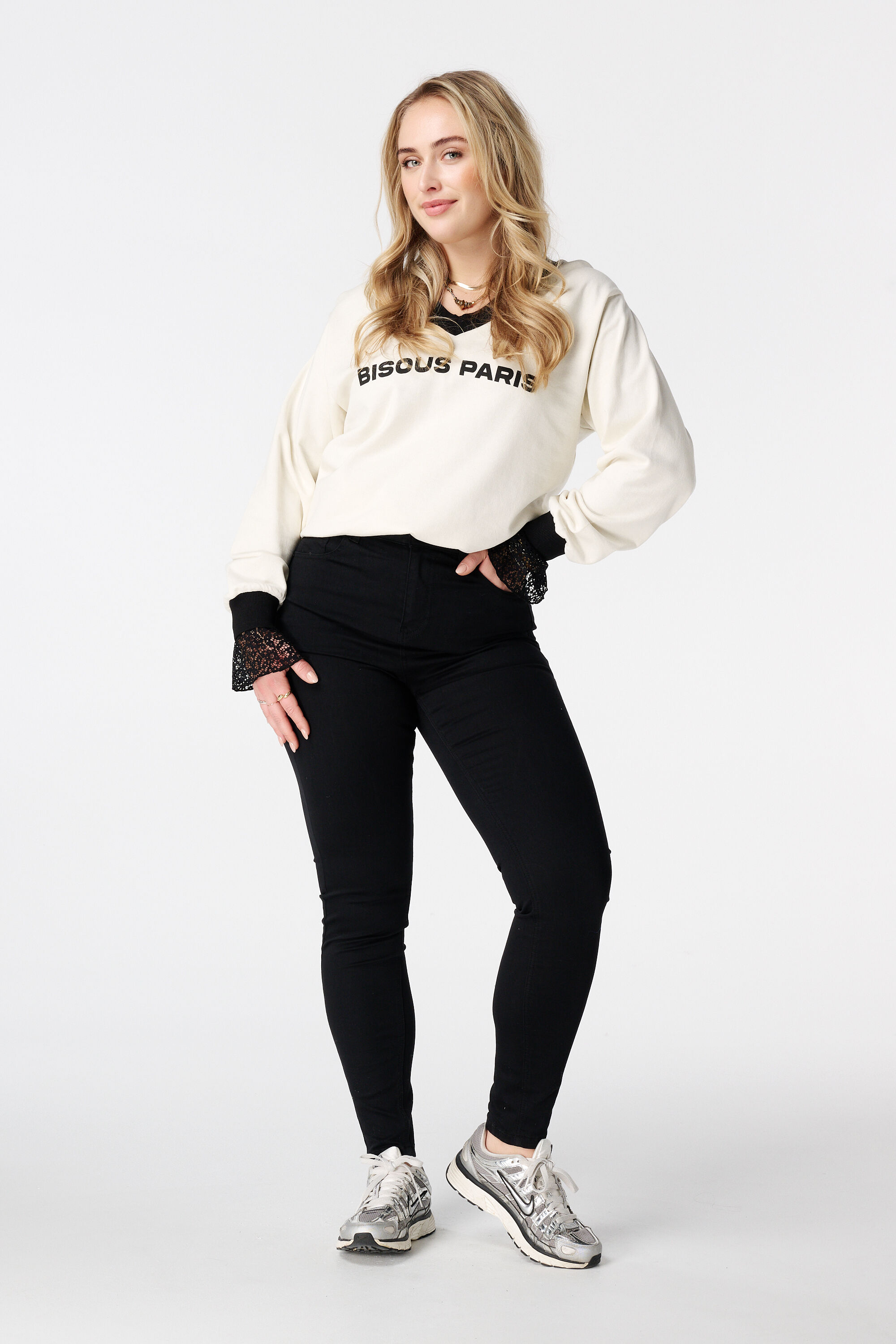 Vaqueros pitillo de talle alto CHERRY