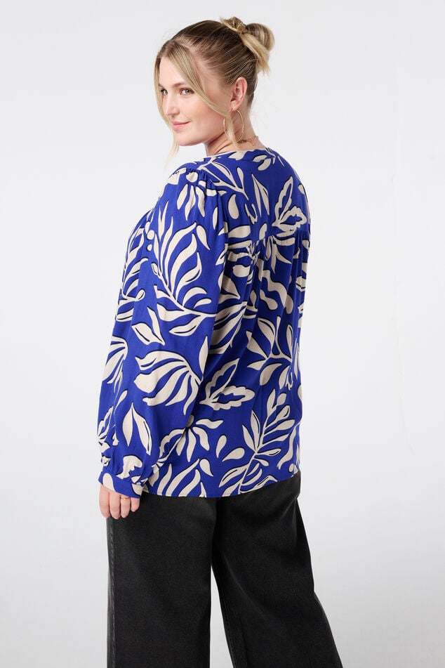 Blusa con estampado y bobinas image number 3