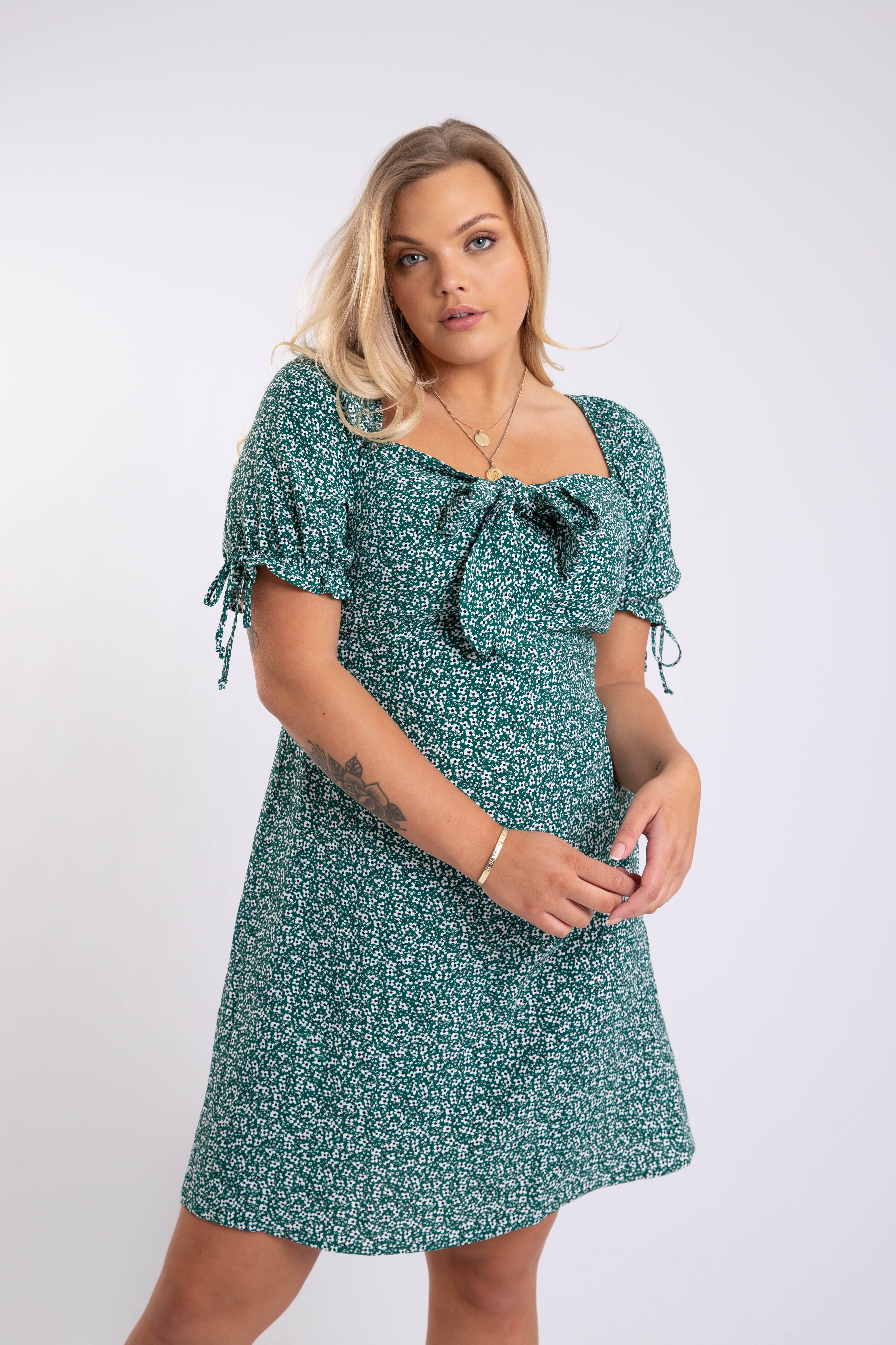 Vestido con estampado  image number 6