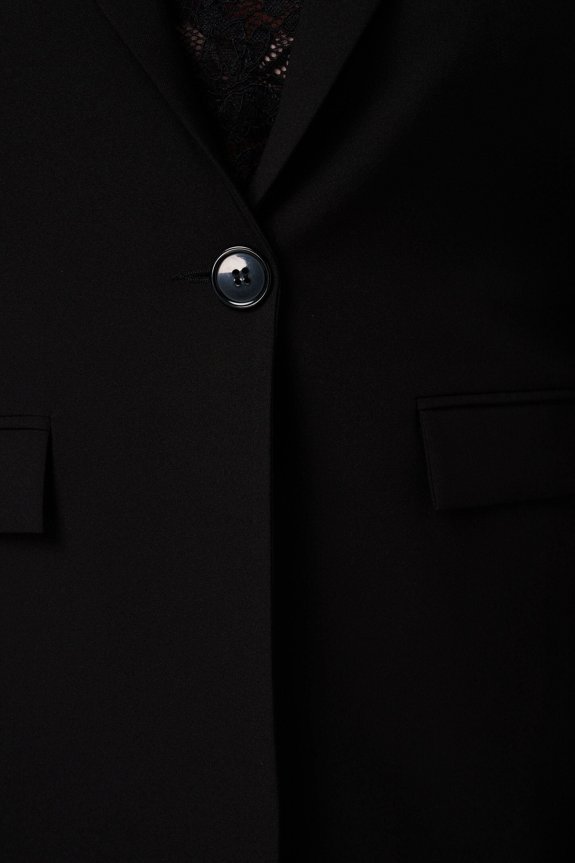 Chaleco con cierre de botones image number 6