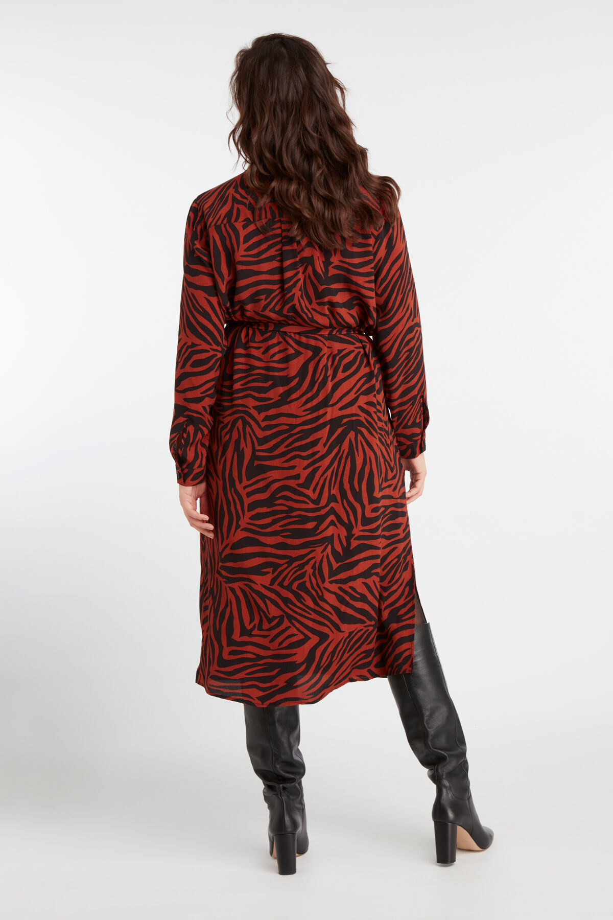 Vestido camisero image number 4