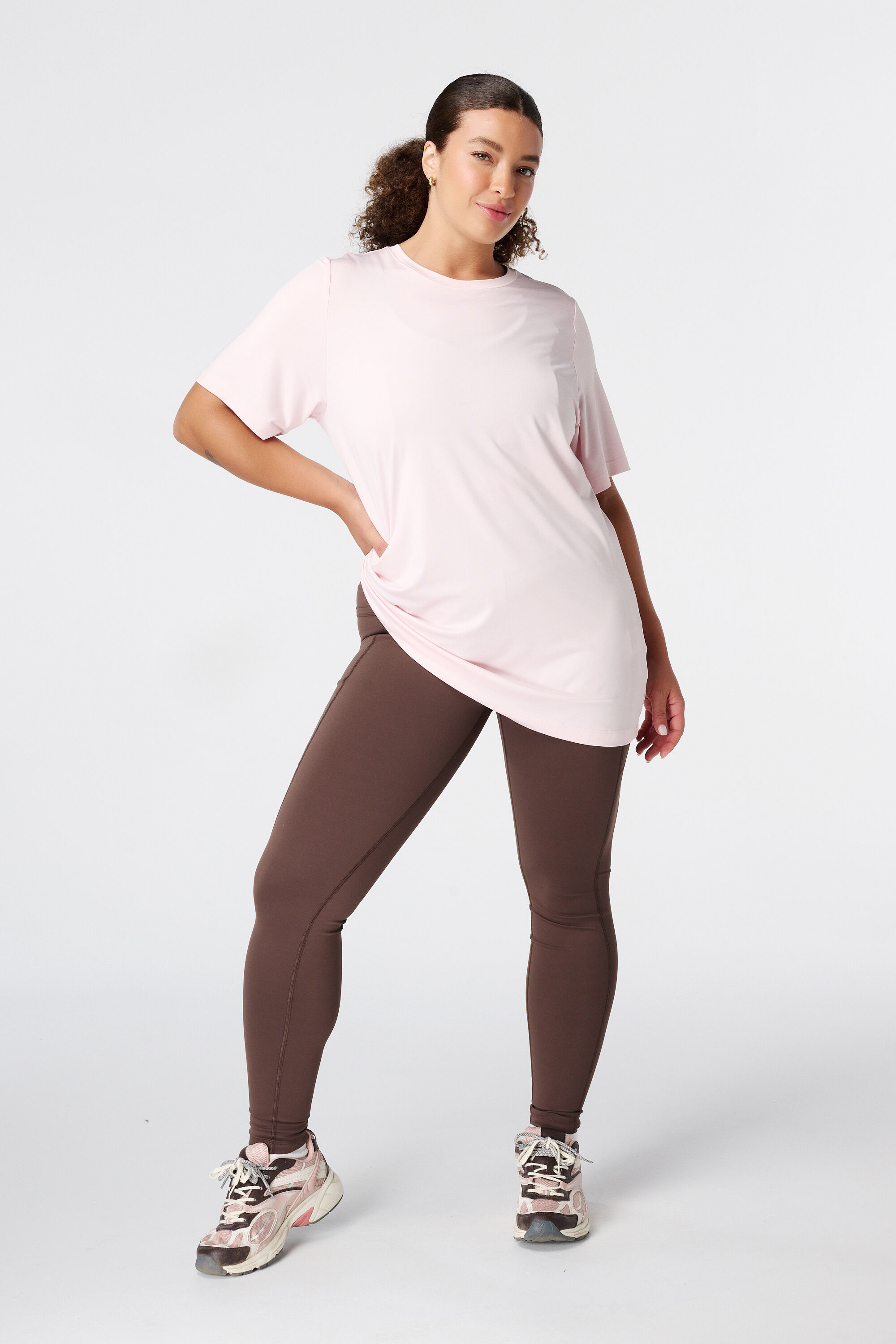 Camiseta deportiva larga image number 5