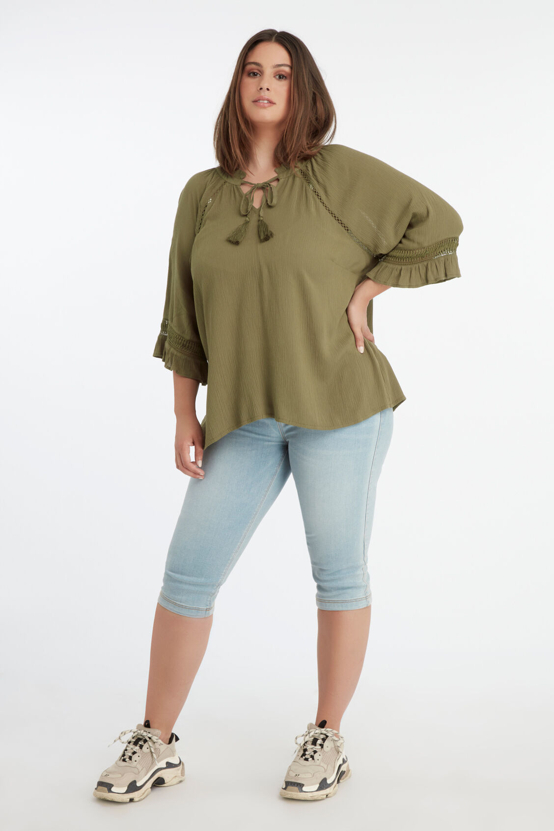 Blusa con detalles calados image number 5