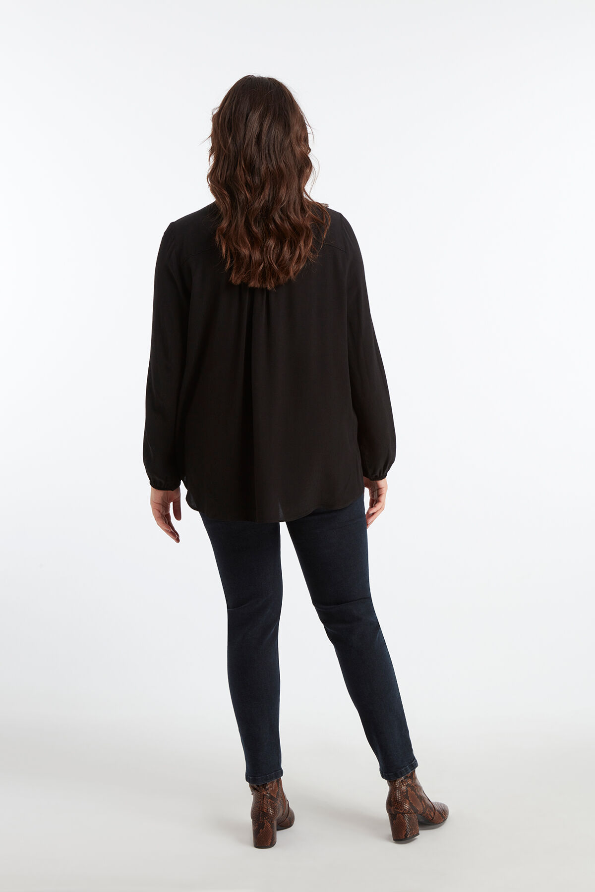 Blusa lisa image number 4