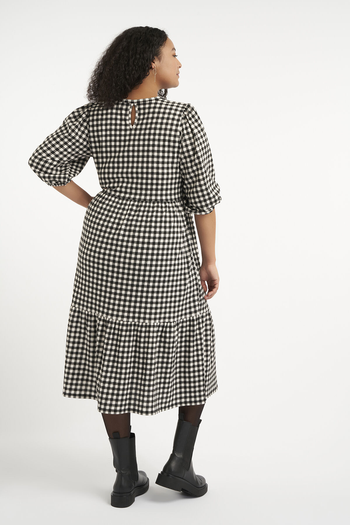 Vestido largo y ancho con estampado   image number 3