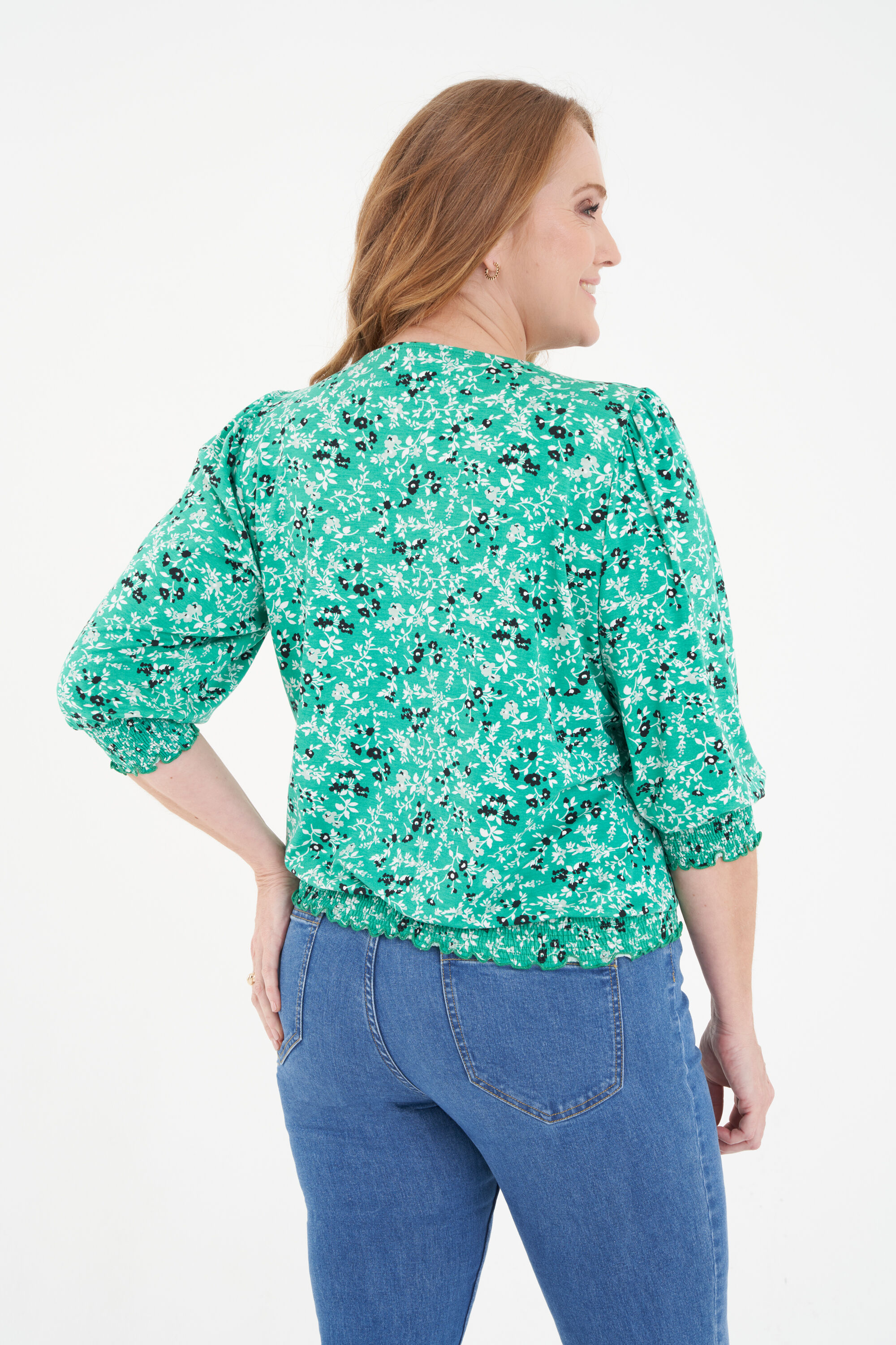 Top cruzado con estampado image number 4