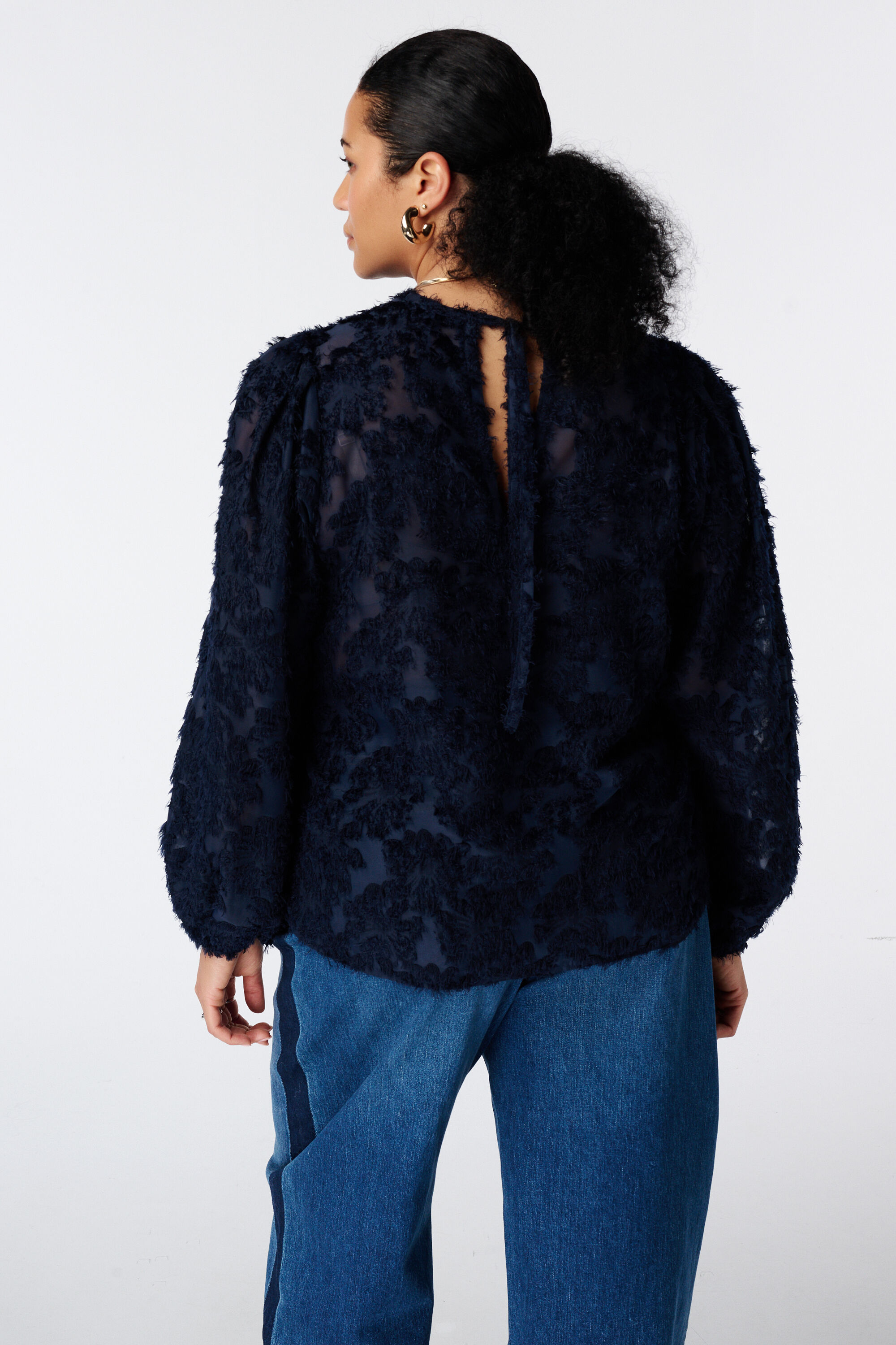 Blusa con mangas globo image number 3