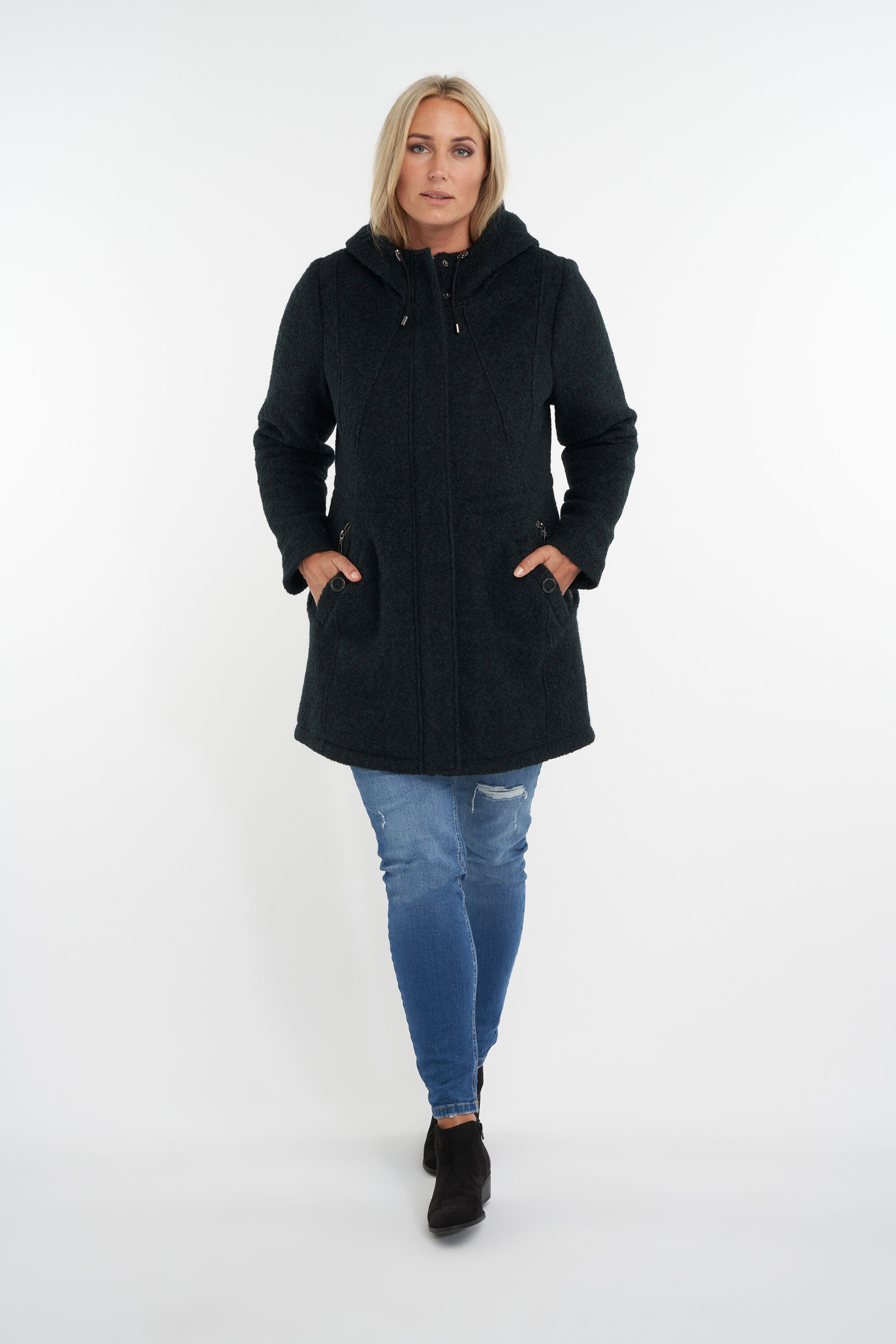 Abrigo con capucha image number 5