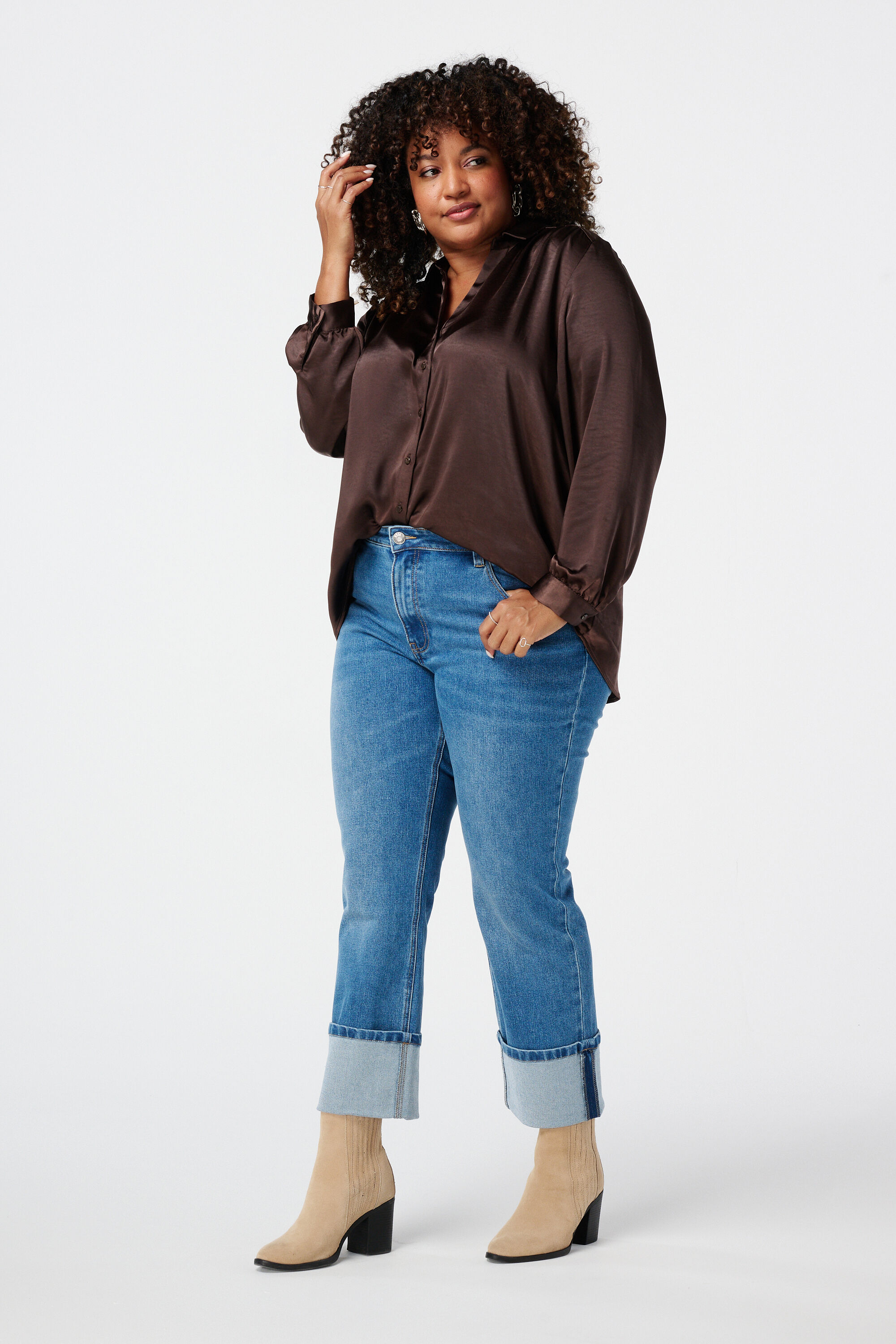 Blusa de corte holgado con sat&eacute;n image number 5