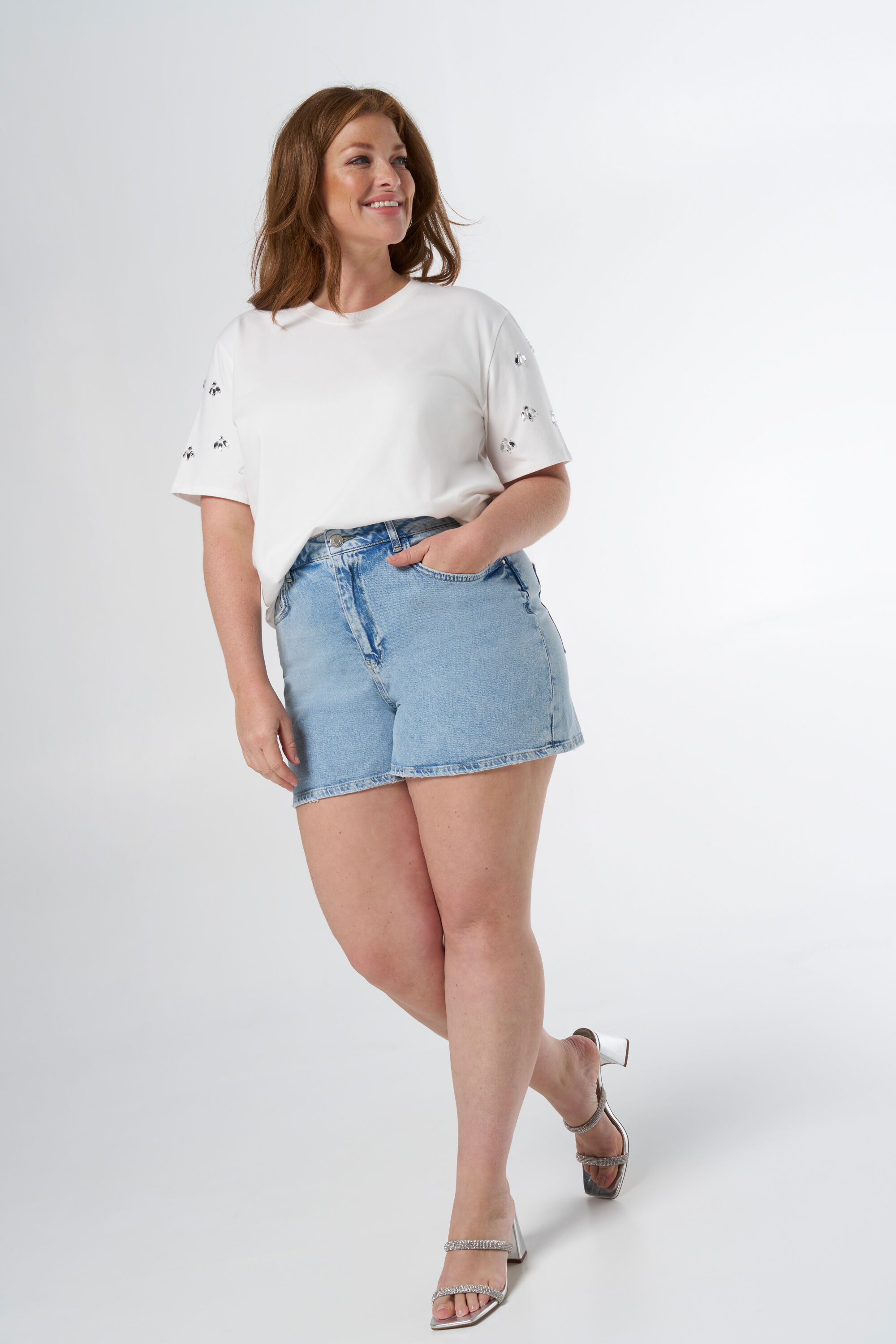 Camiseta con detalles en las mangas image number 5