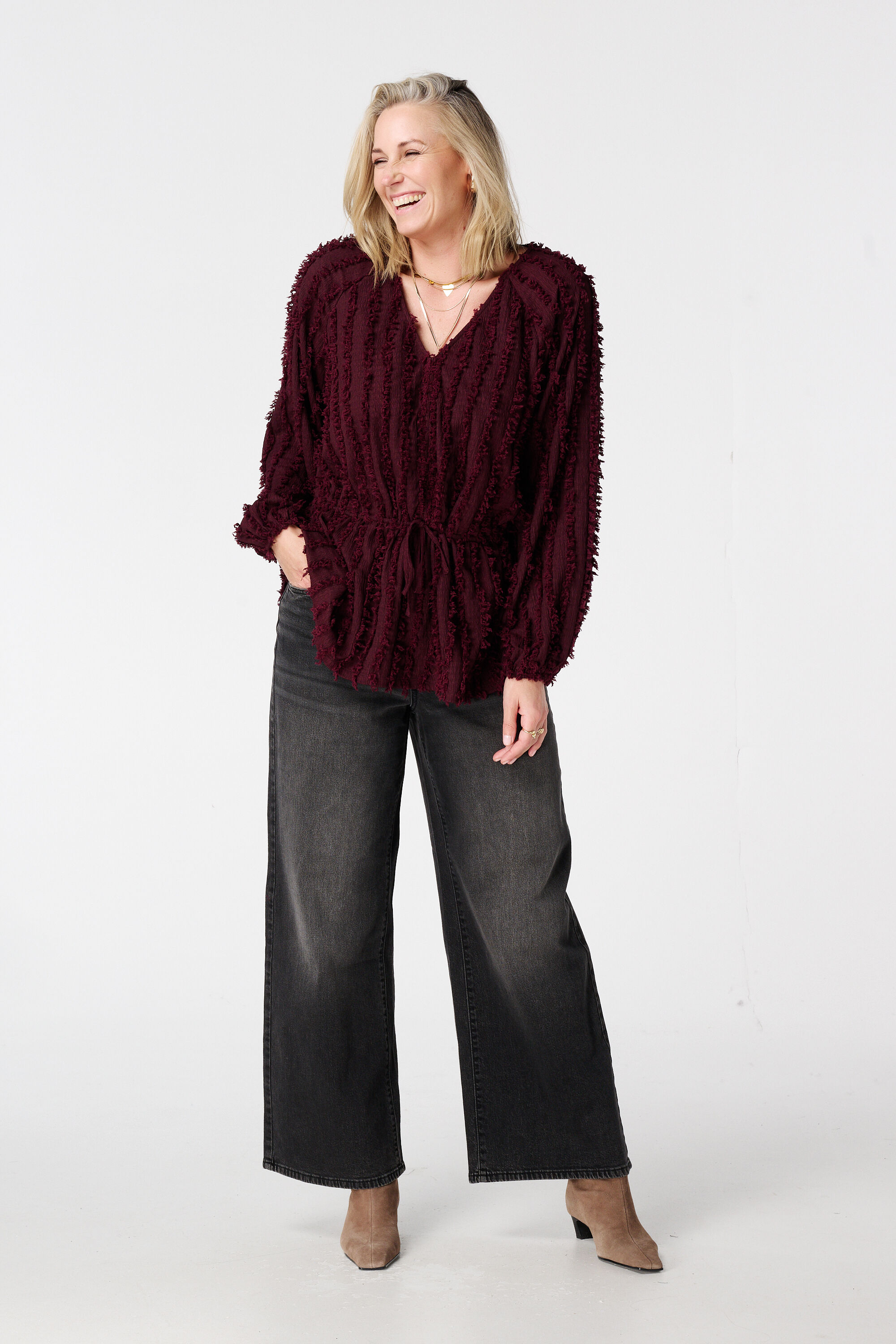 Top de punto peludo con cord&oacute;n ajustable image number 5