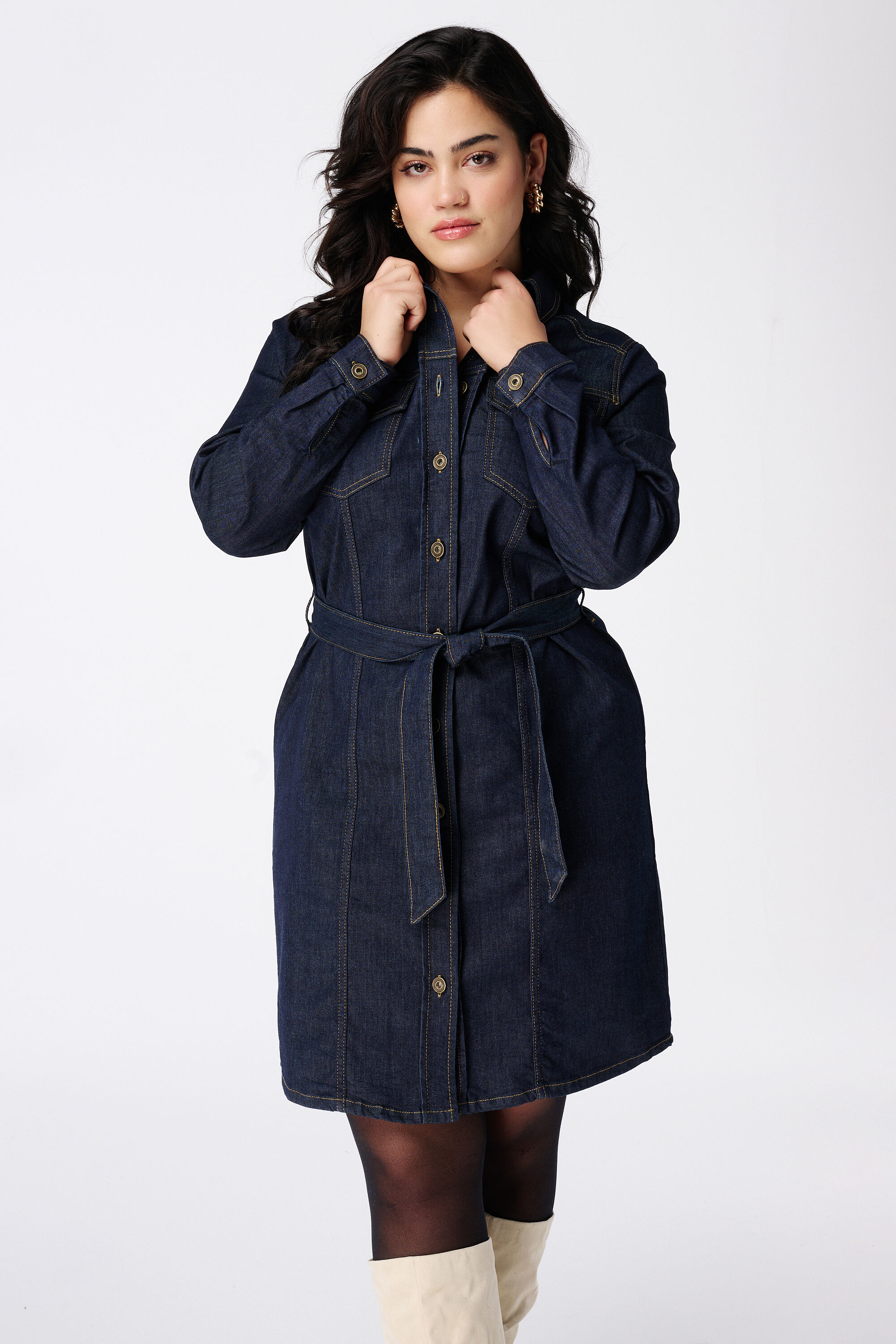 Vestido denim con cinto image number 5